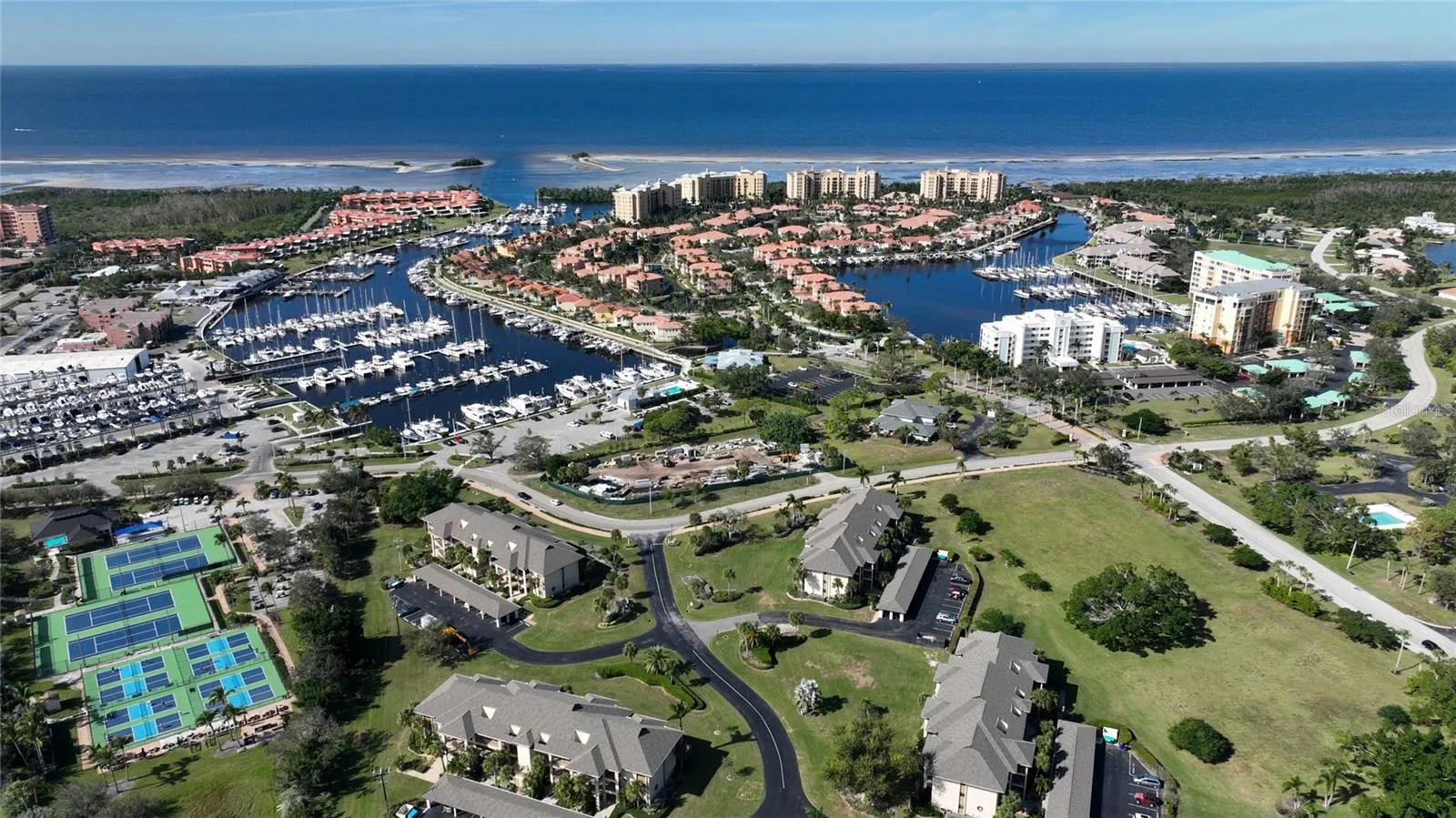 6030 KEY LARGO CIR