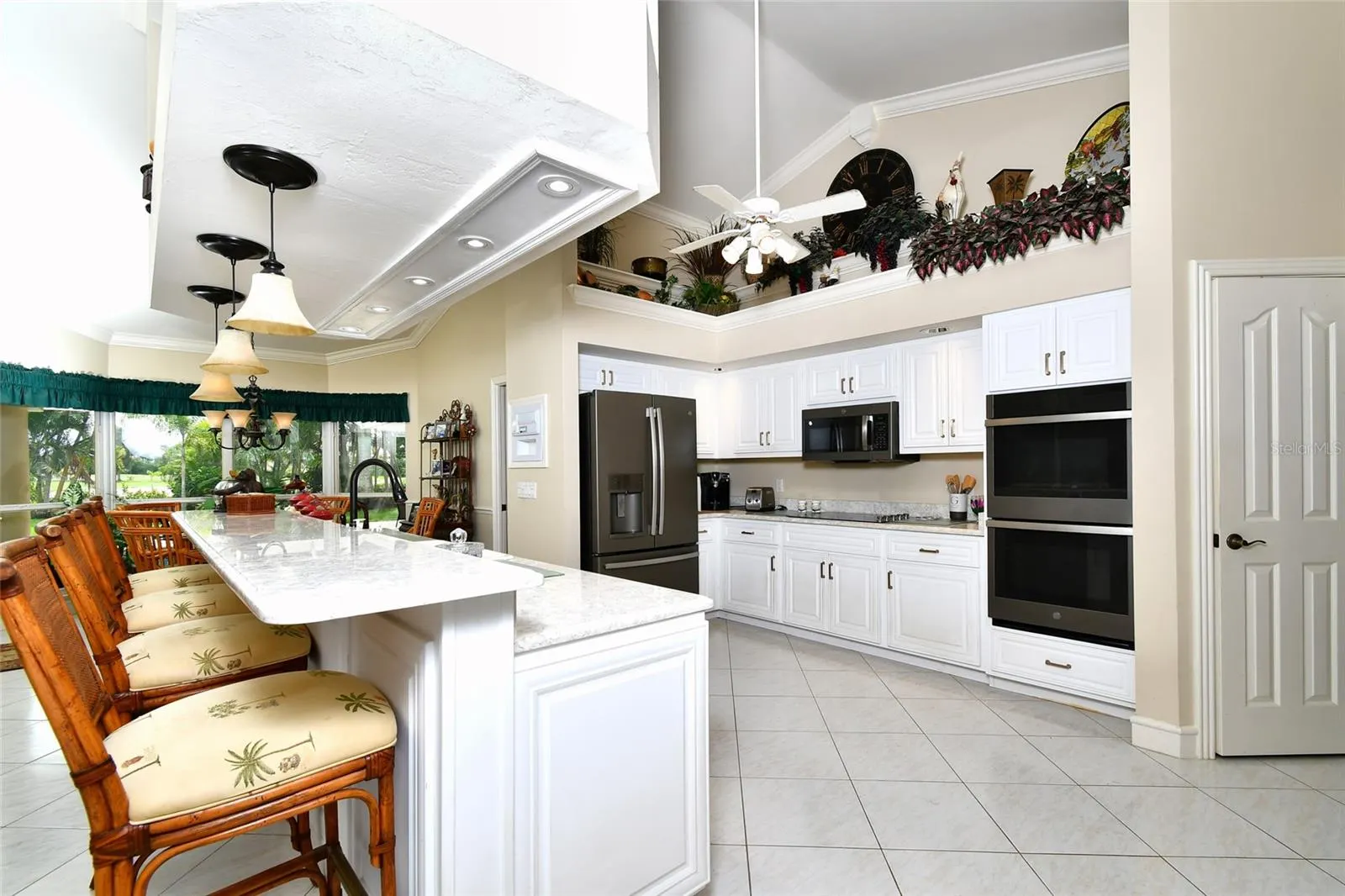 6030 KEY LARGO CIR