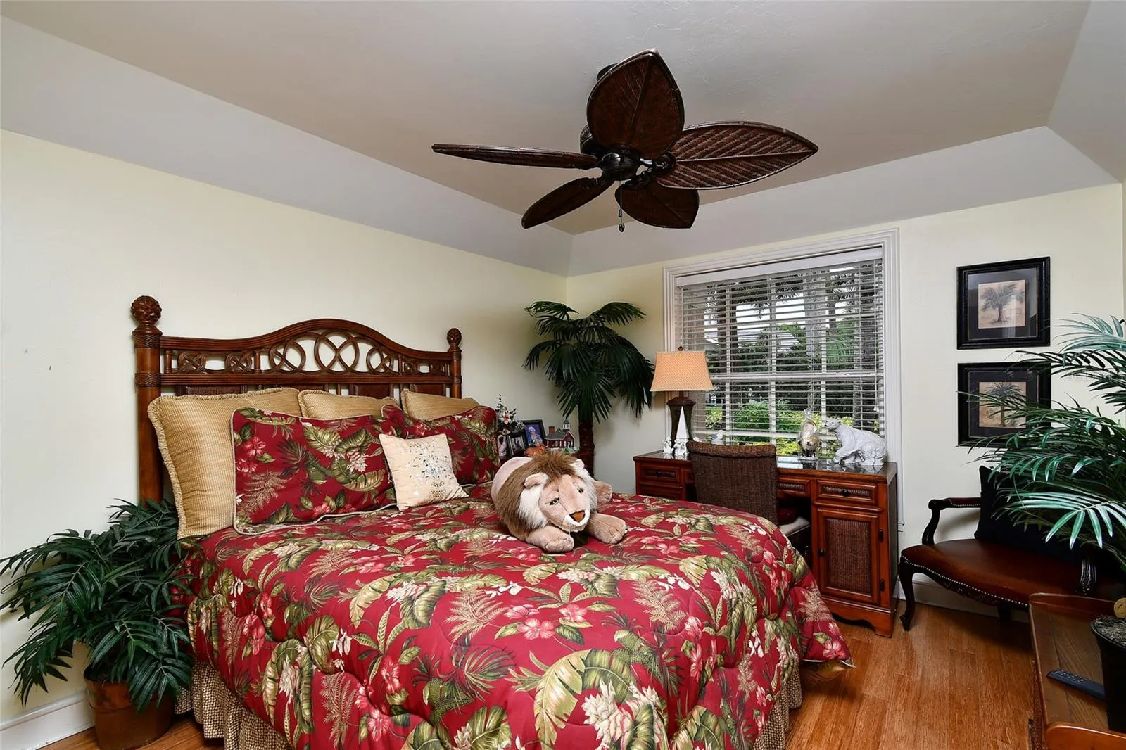 6030 KEY LARGO CIR