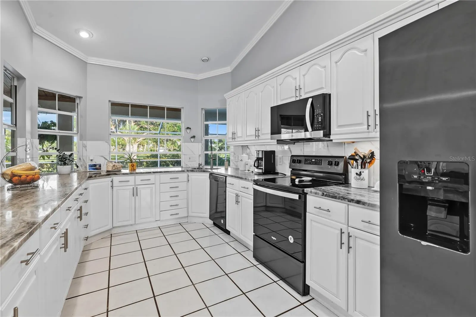 1705 SW 15TH AVE