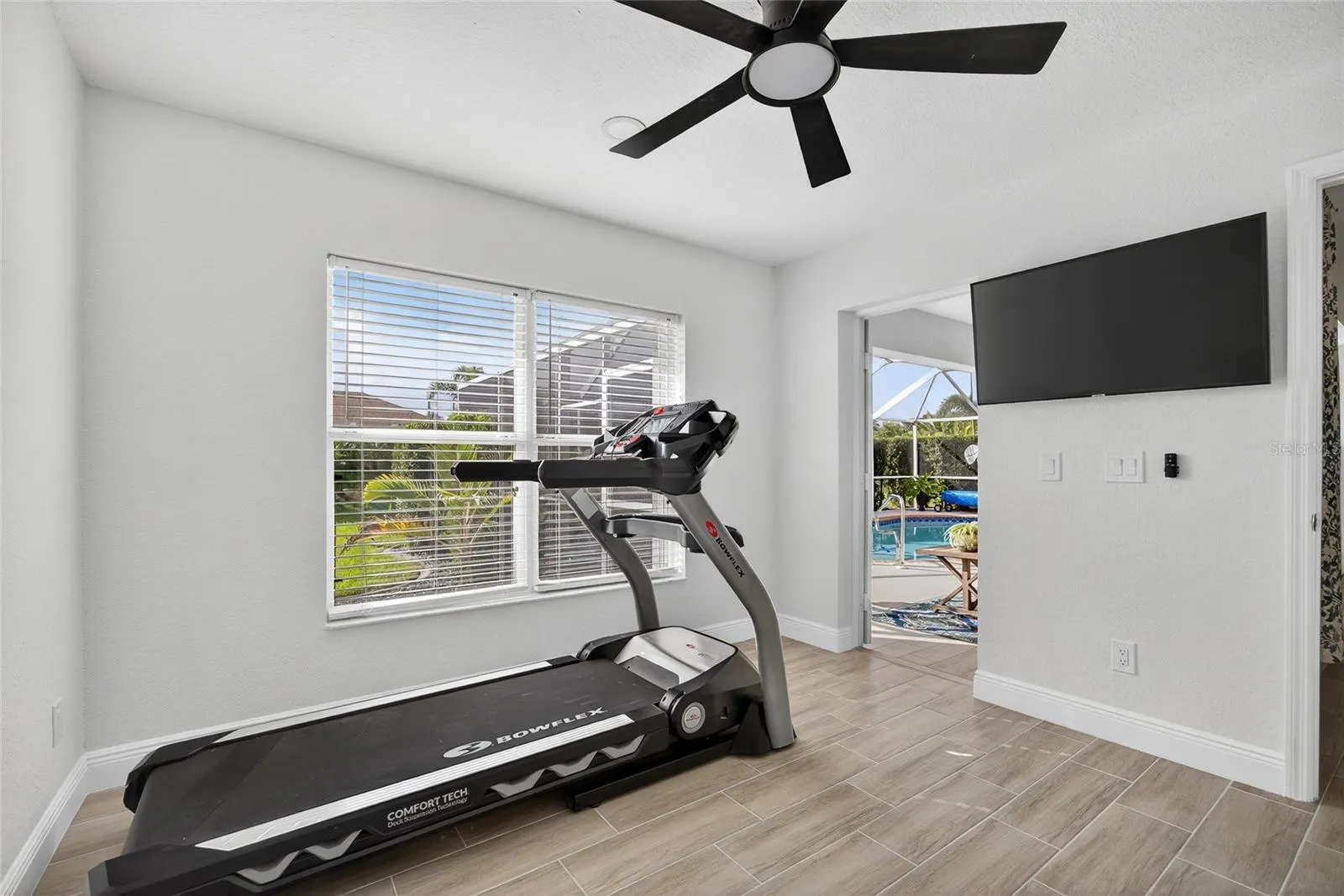 27069 ECUADOR DR