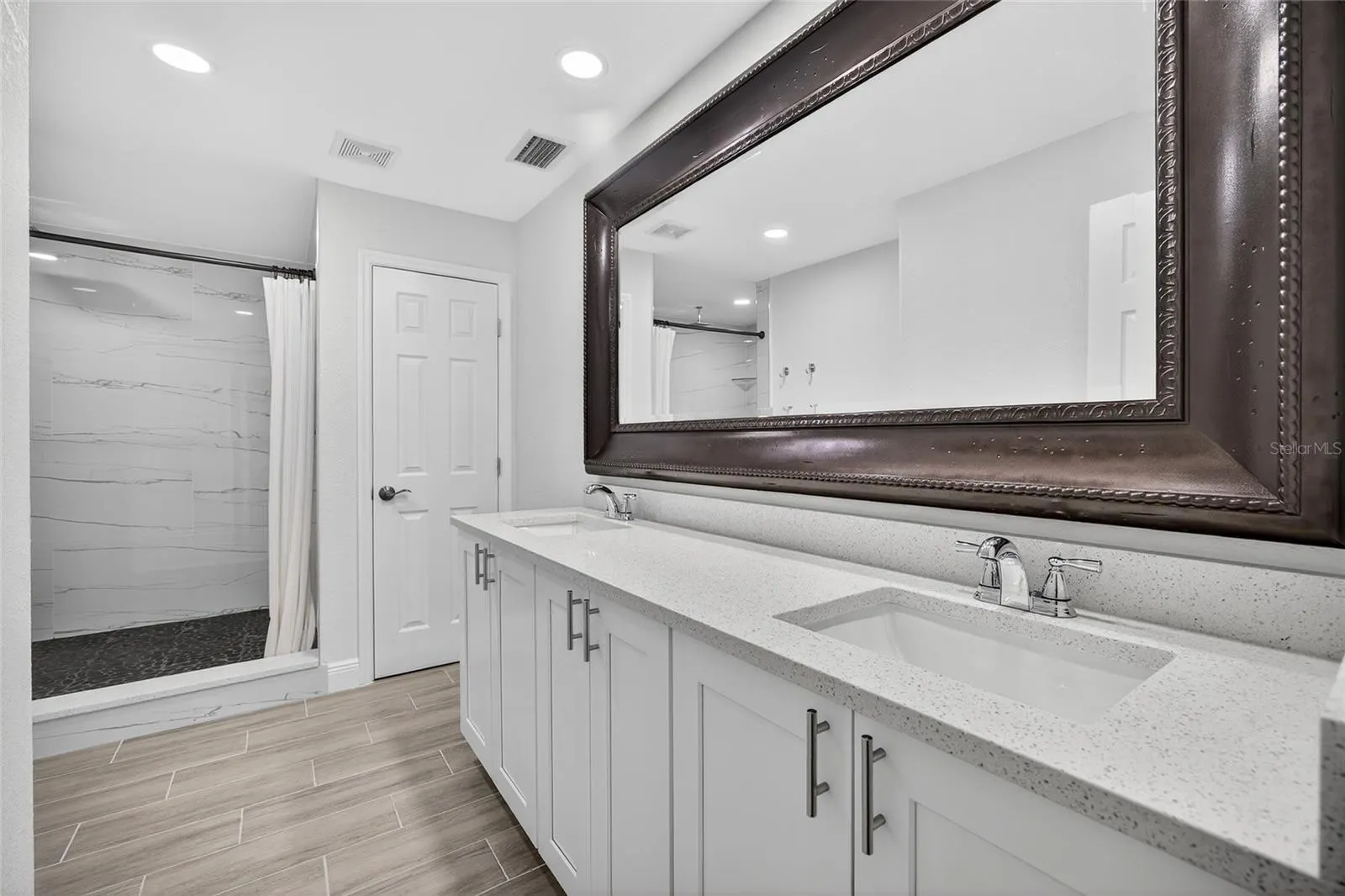 27069 ECUADOR DR