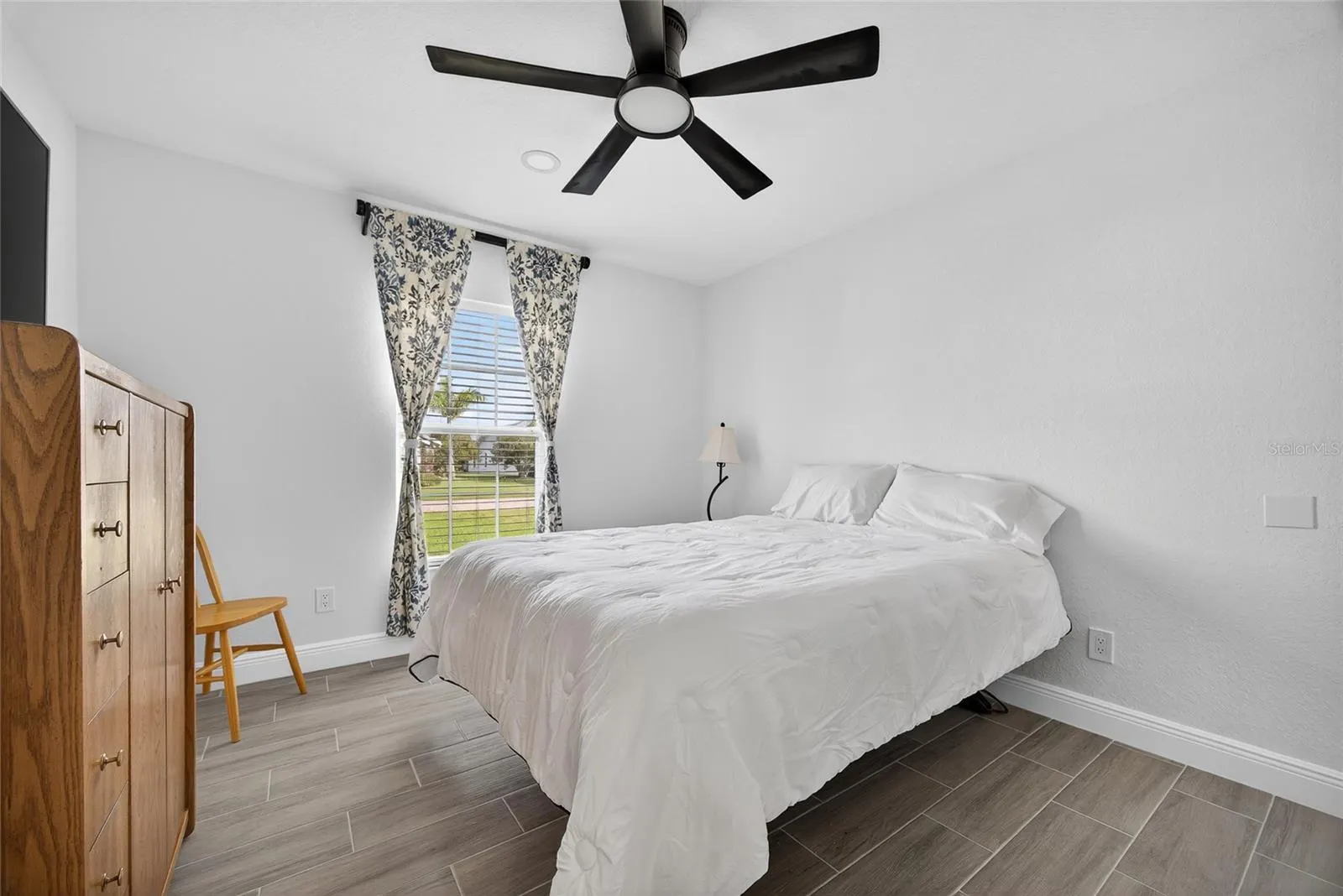 27069 ECUADOR DR