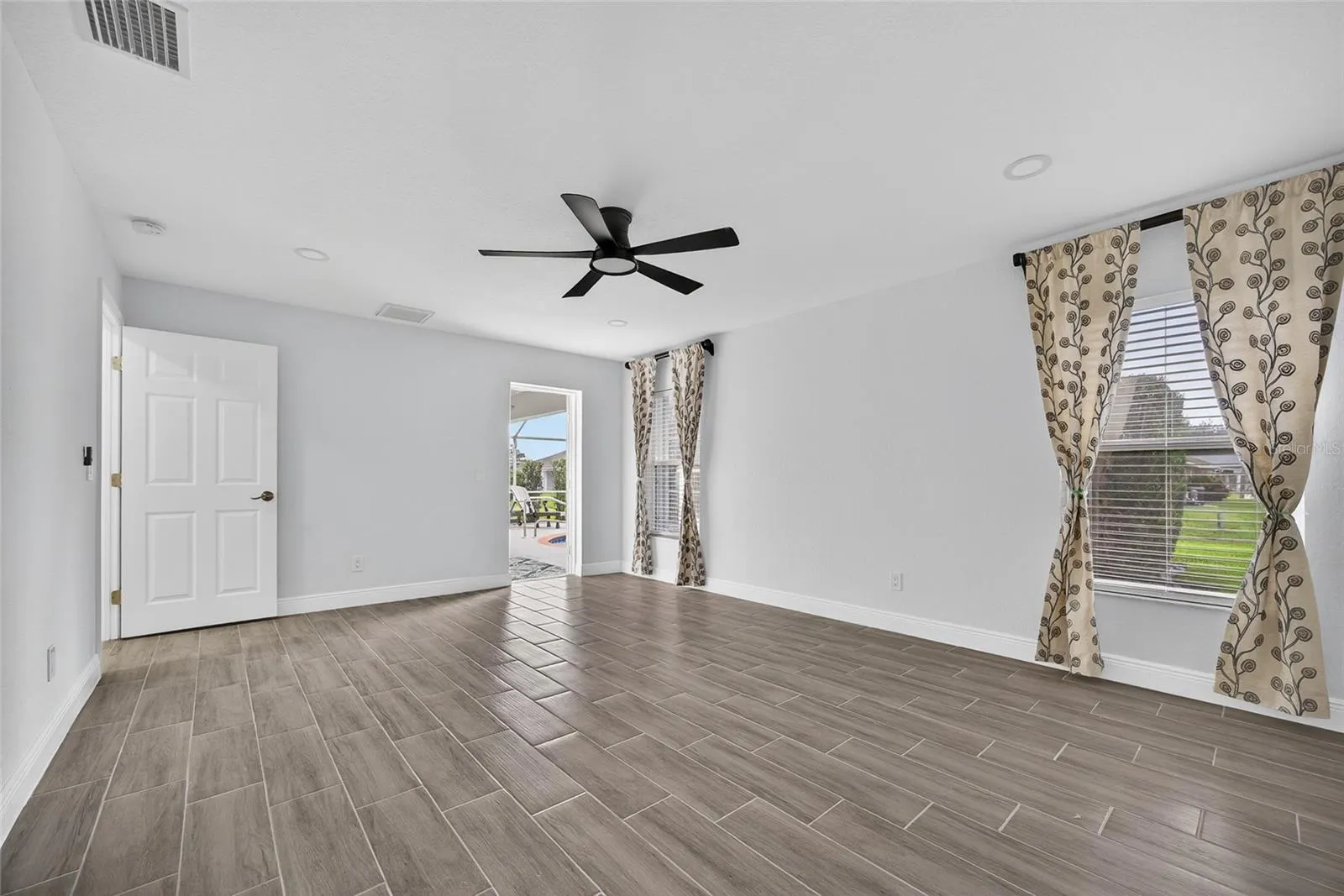 27069 ECUADOR DR