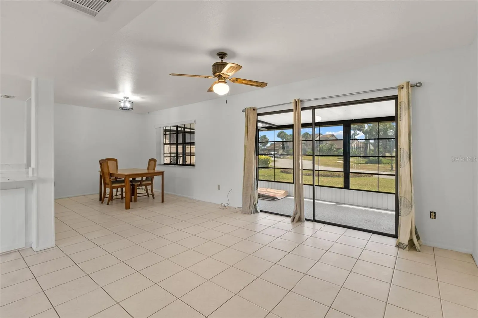 5628 LINKSMAN PL