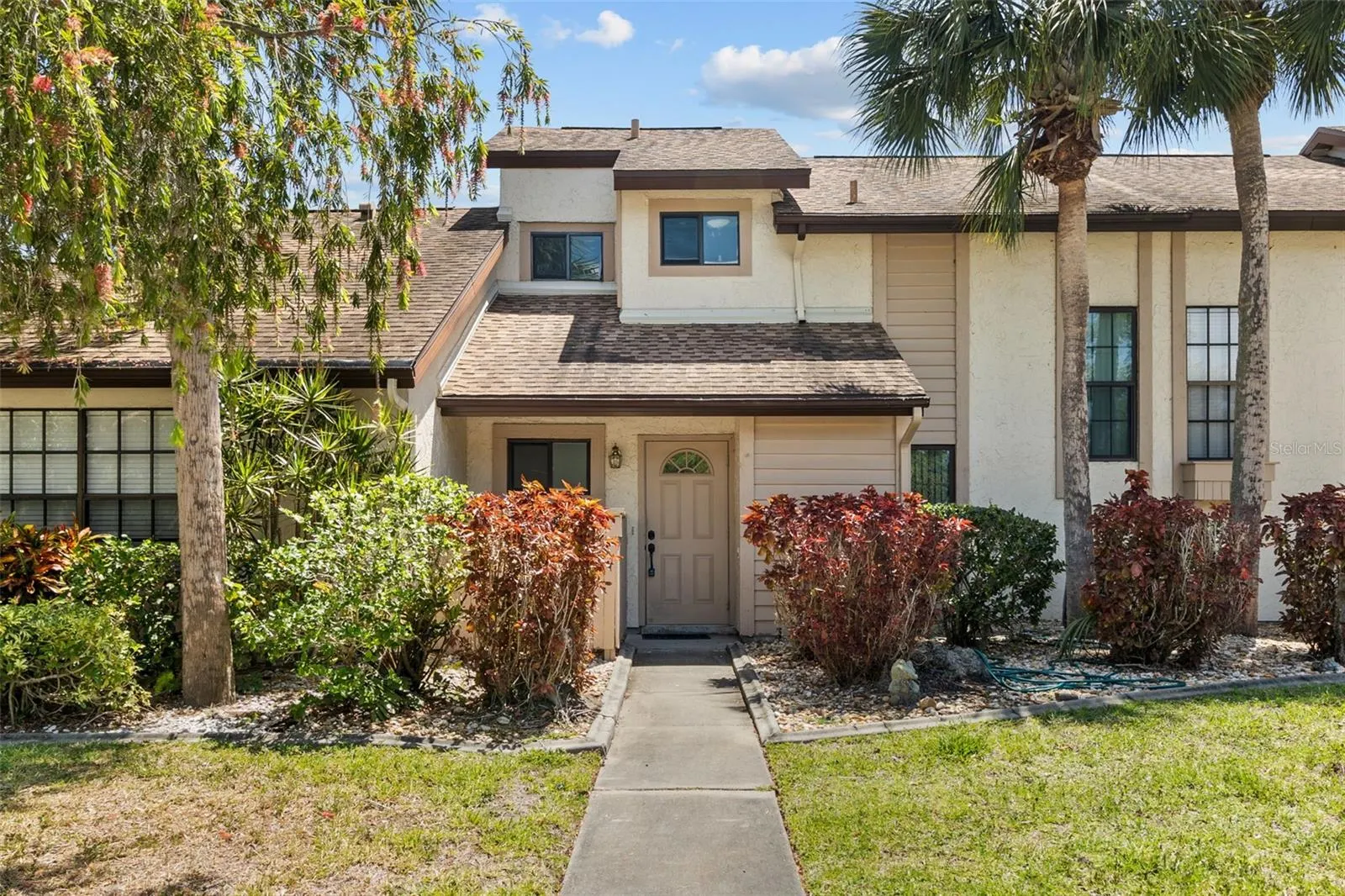 5628 LINKSMAN PL
