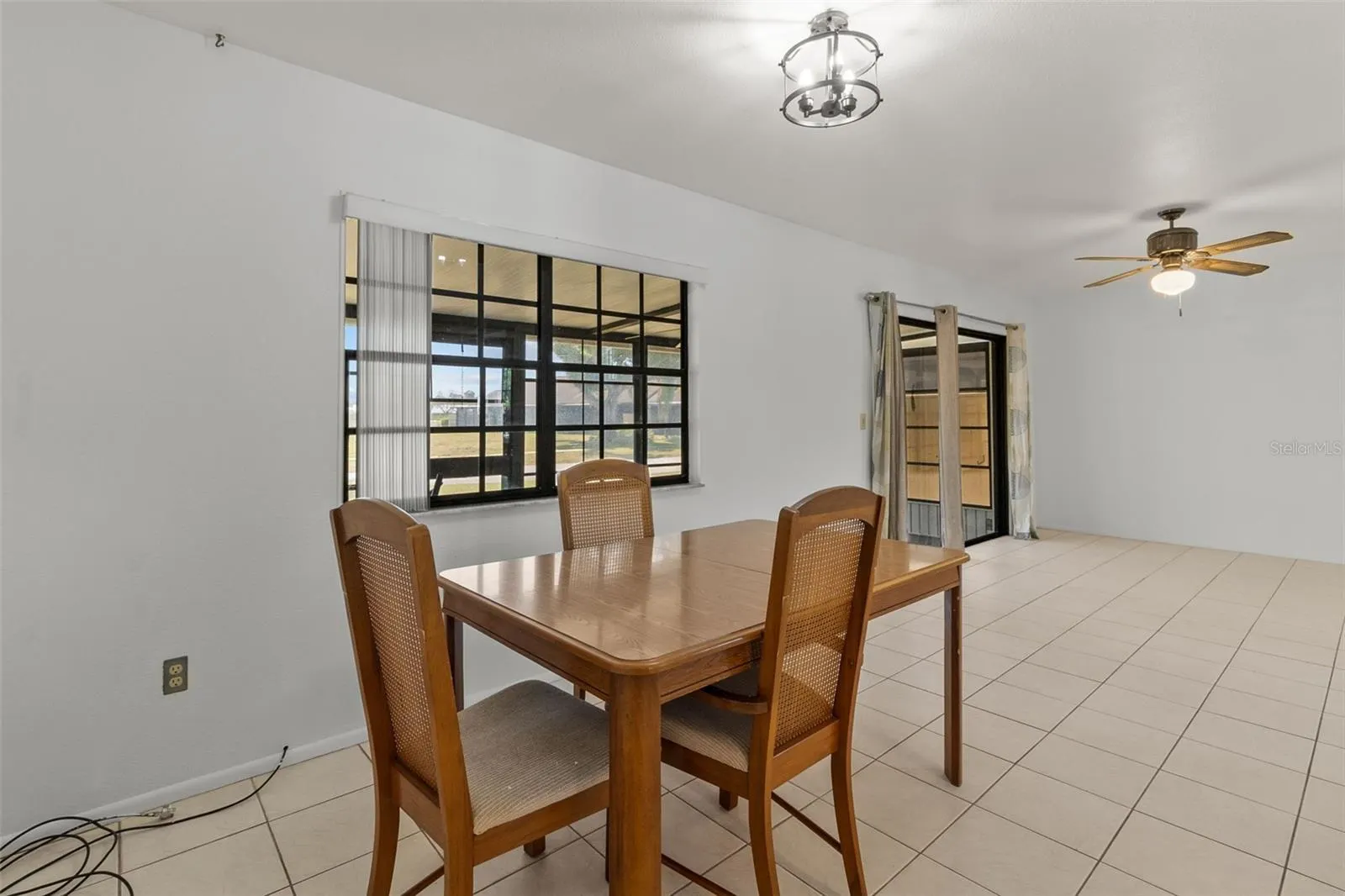 5628 LINKSMAN PL