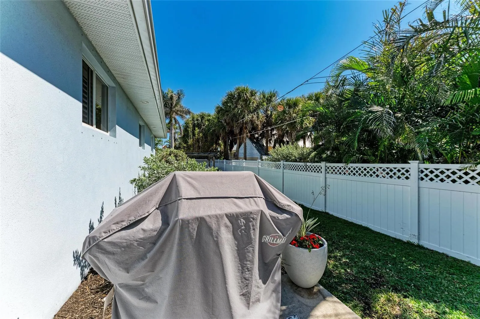 621 TRABUE AVE