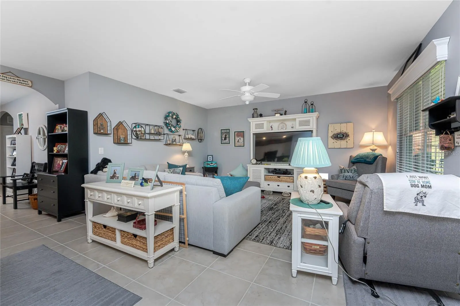 25328 E LENOX CIR