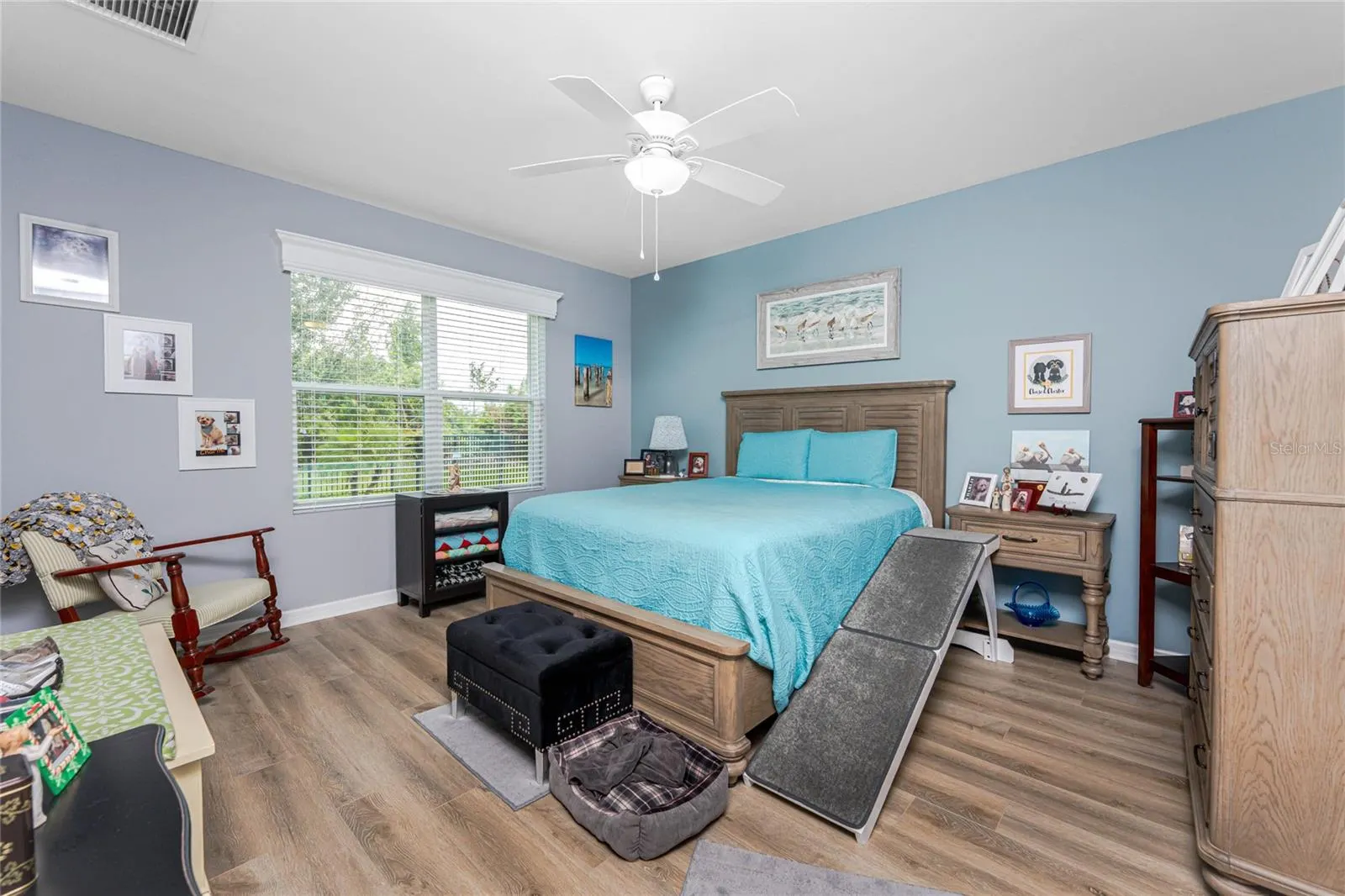 25328 E LENOX CIR