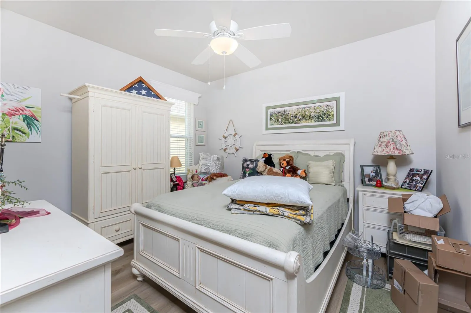 25328 E LENOX CIR