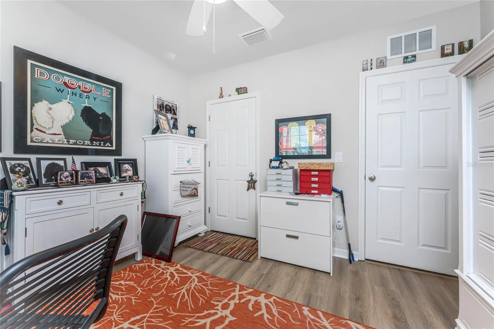 25328 E LENOX CIR