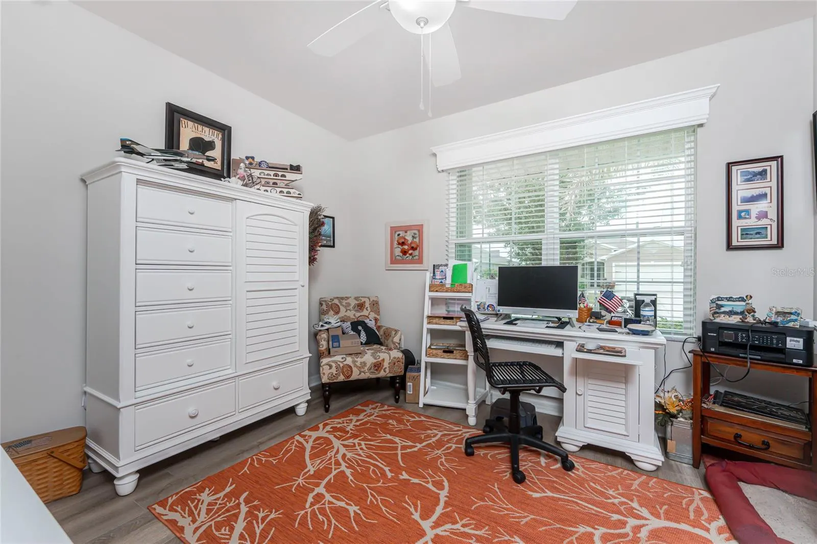 25328 E LENOX CIR