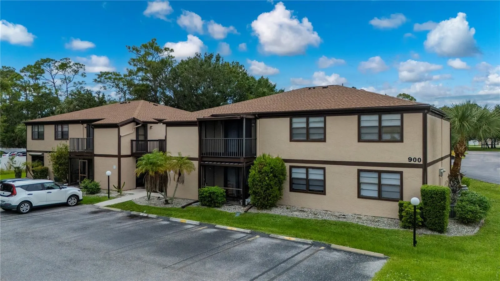4022 BEAVER LN #900H, #900H