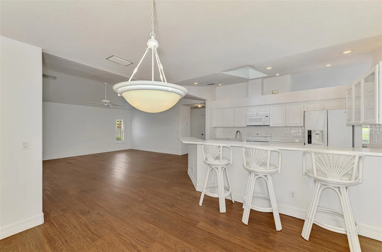 26413 LANCER LN