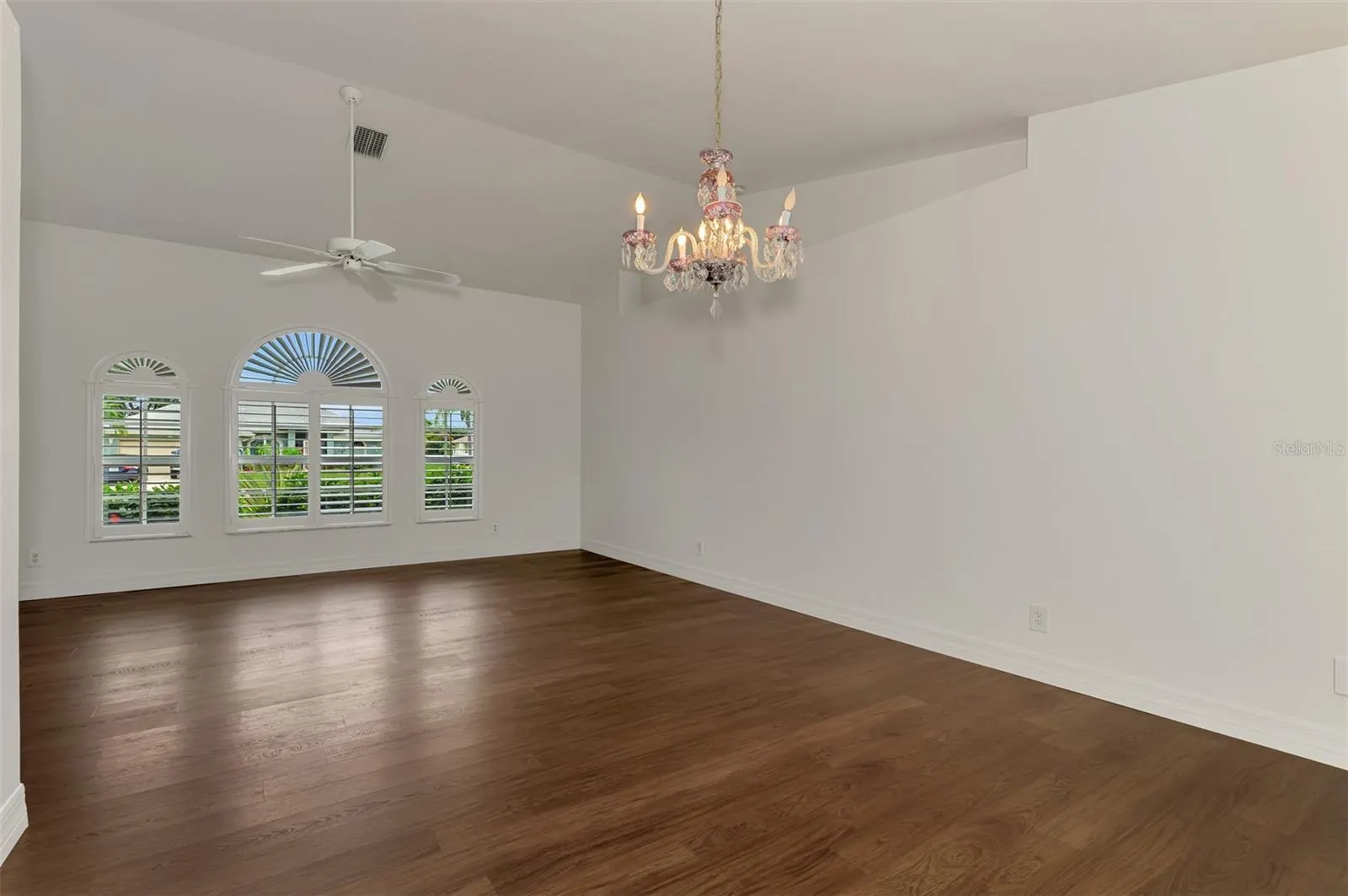 26413 LANCER LN