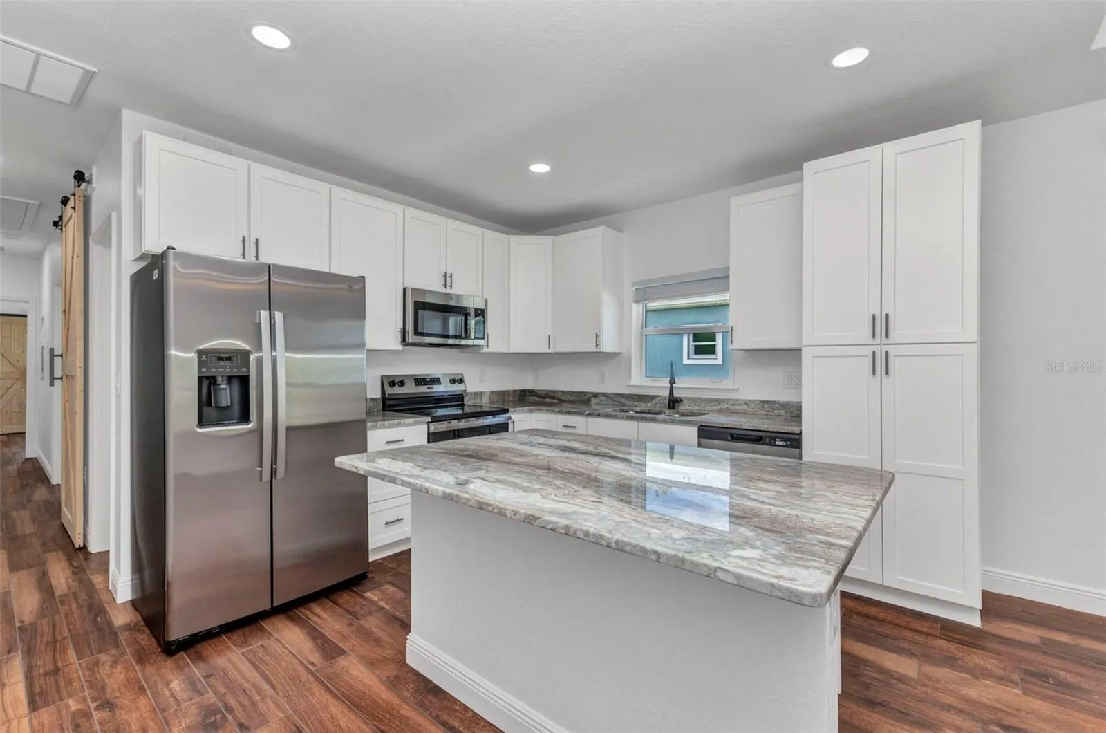 415 CARMALITA ST #112, #112