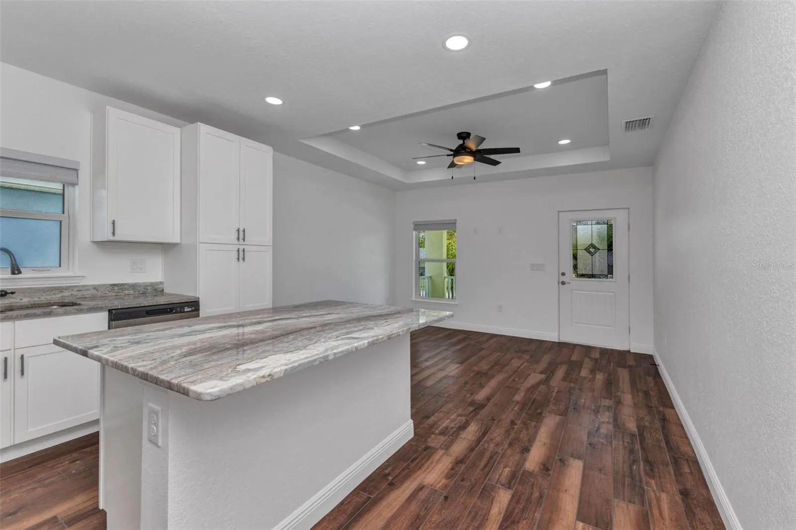 415 CARMALITA ST #112, #112