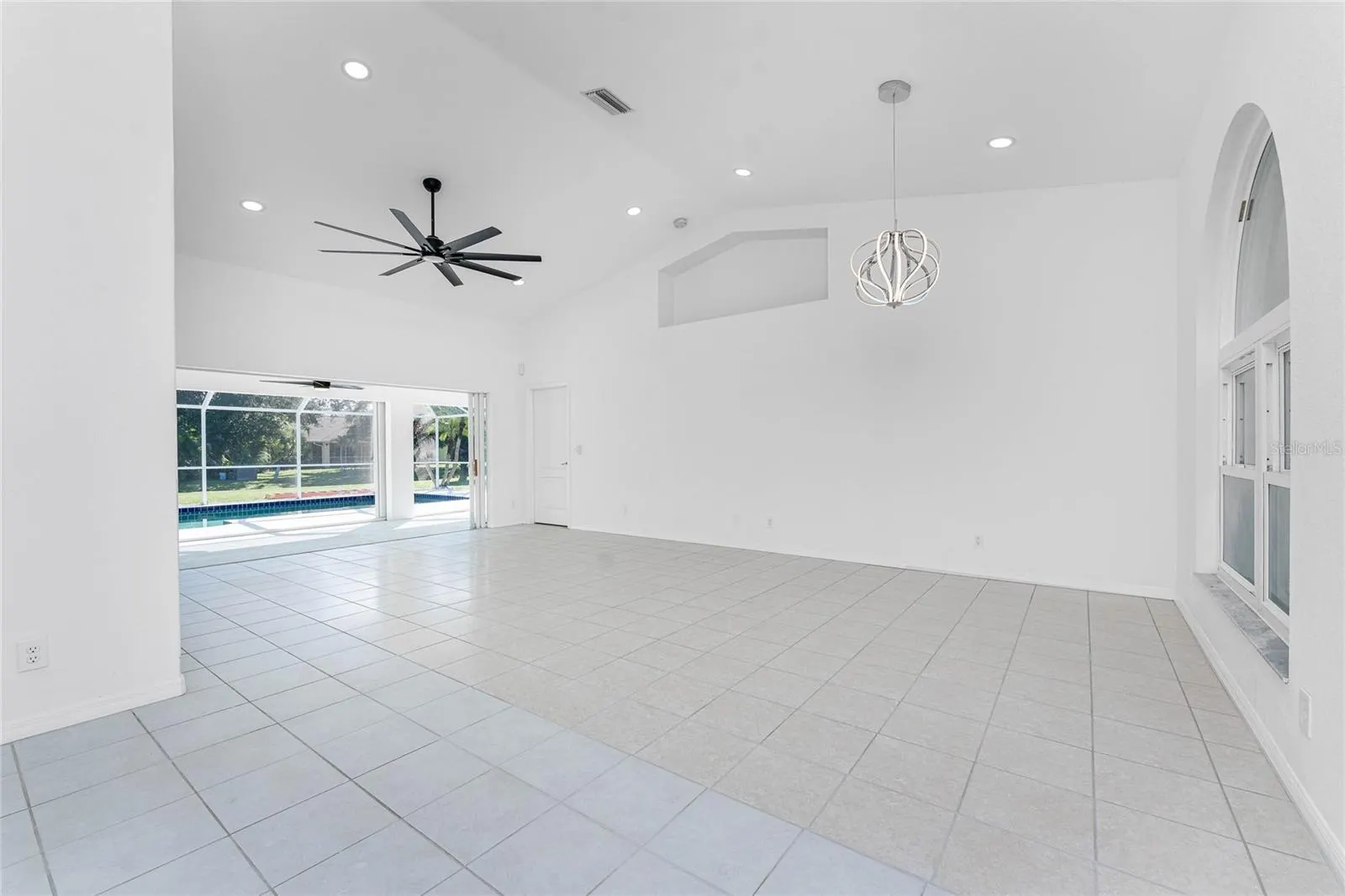26074 TEMPLAR LN