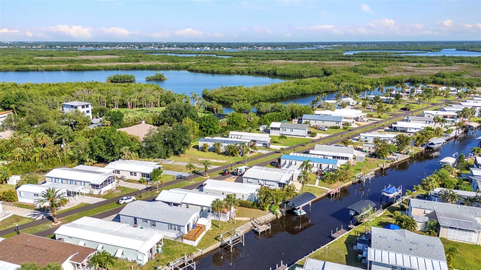 3000 COQUINA ESPLANADE