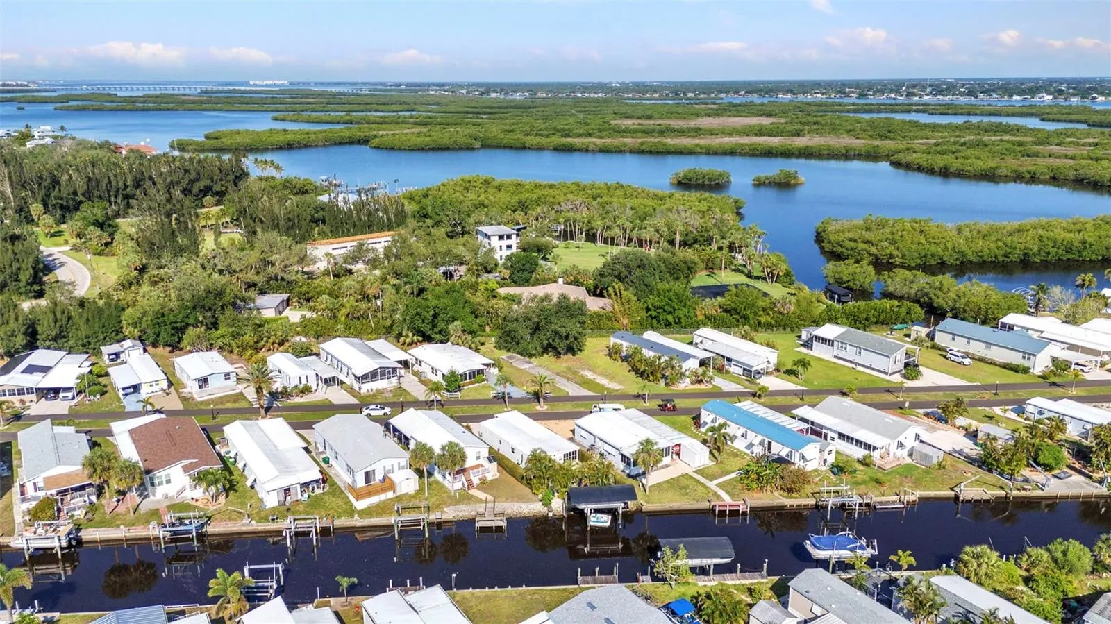 3000 COQUINA ESPLANADE