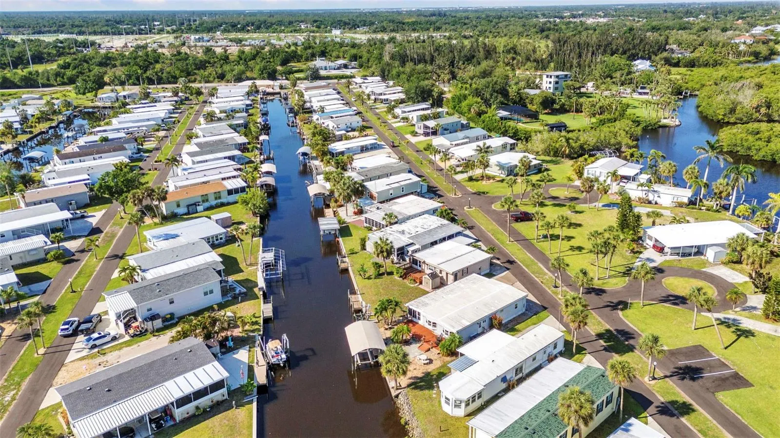 3000 COQUINA ESPLANADE