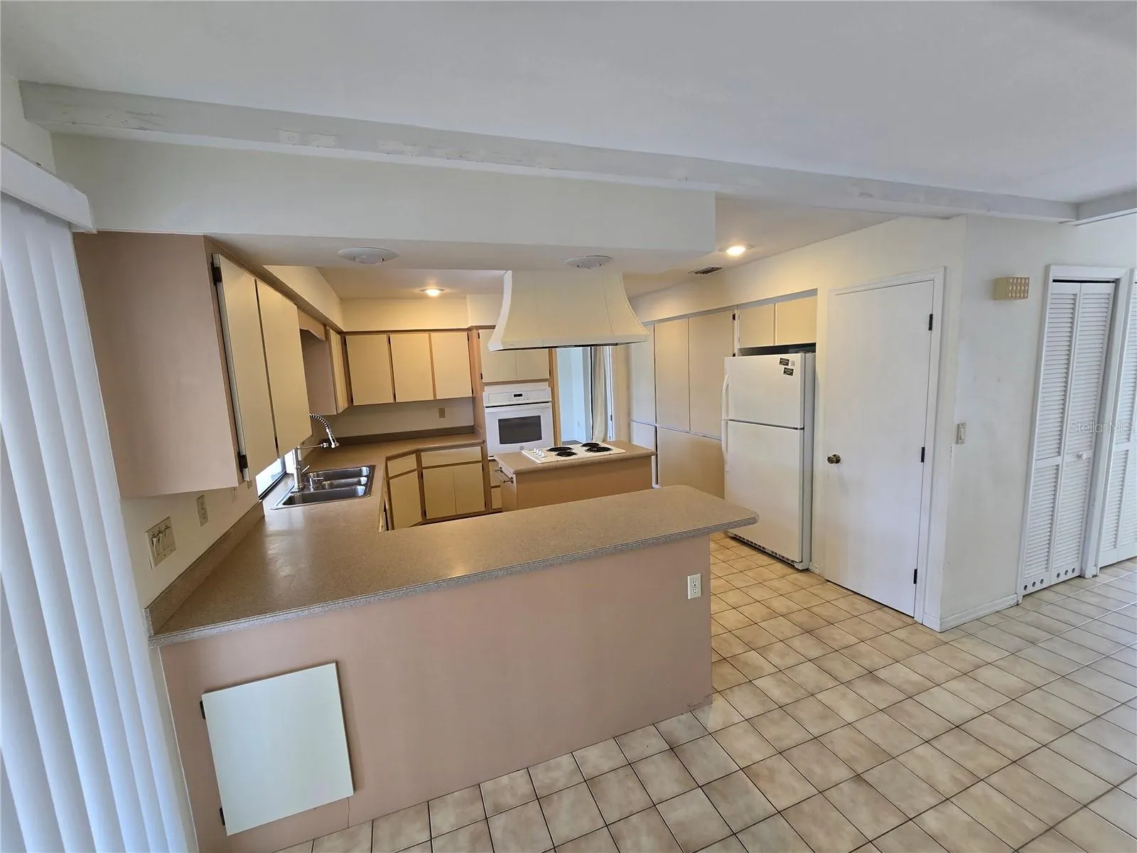1318 SAN MATEO DR