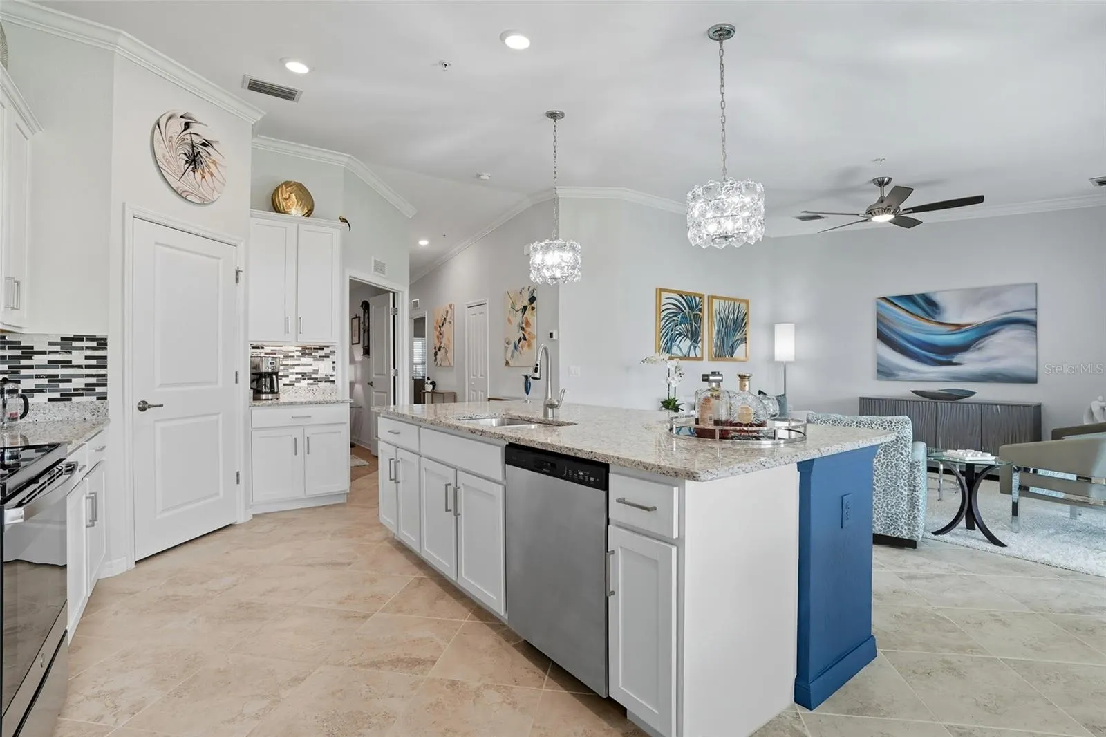 14070 HERITAGE LANDING BLVD #423, #423