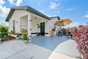 126 PALMETTO CIR NE