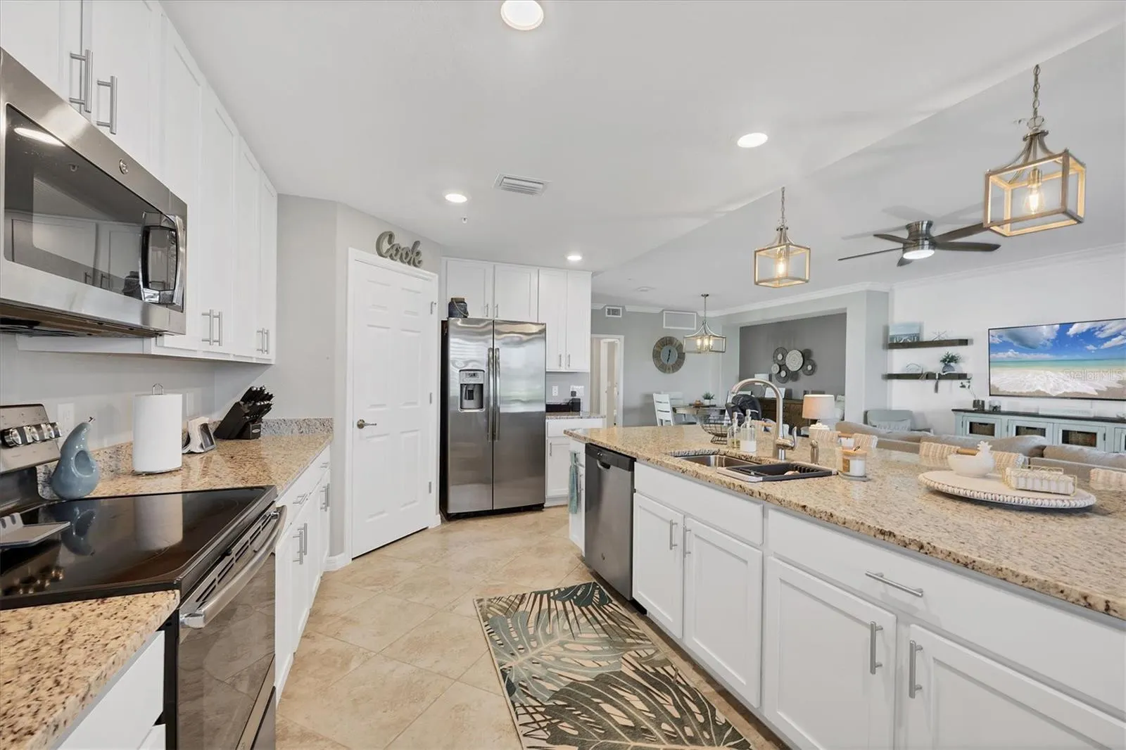 14025 BLACK BEAUTY DR #412, #412