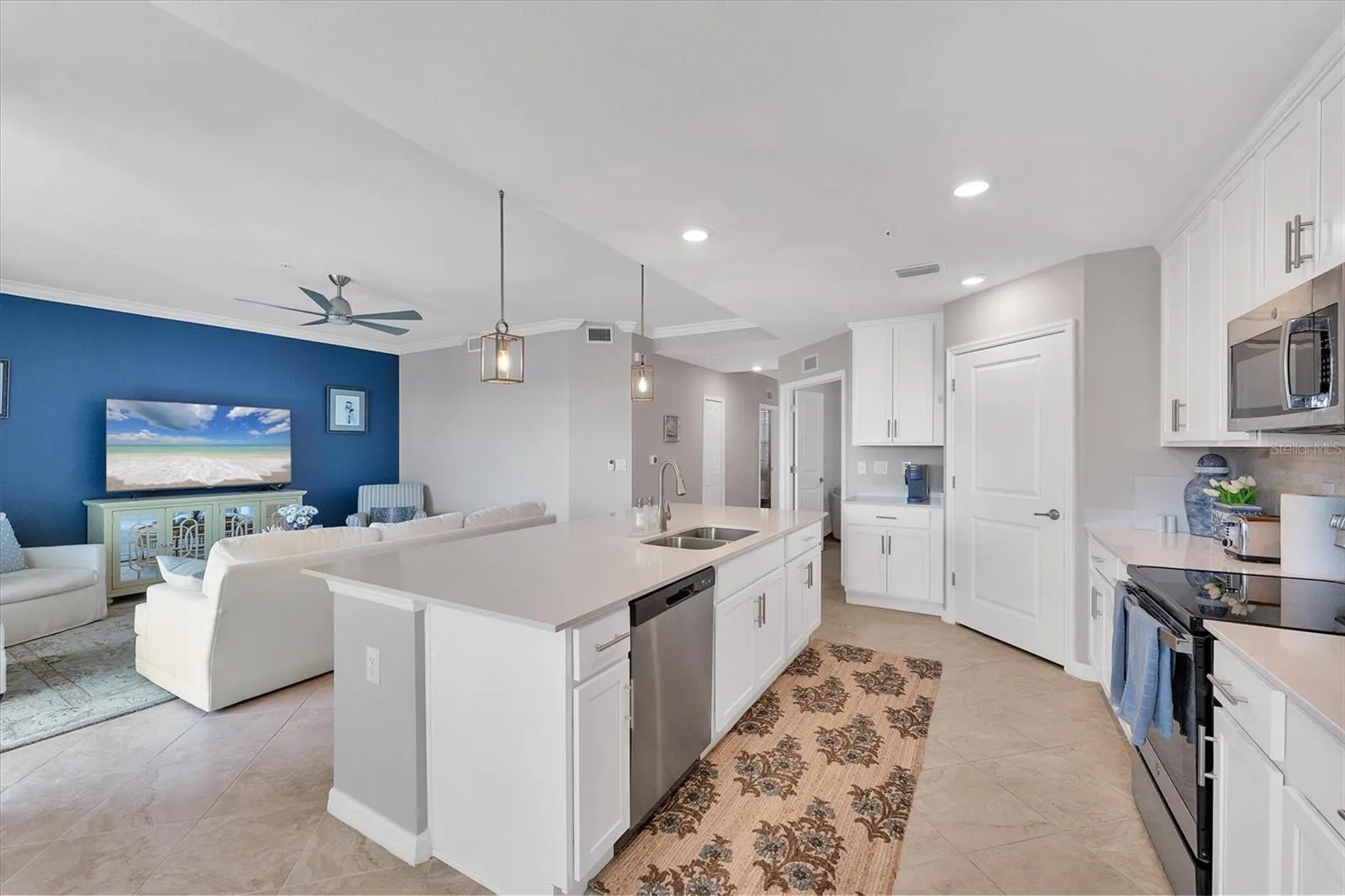 14184 HERITAGE LANDING BLVD #516, #516
