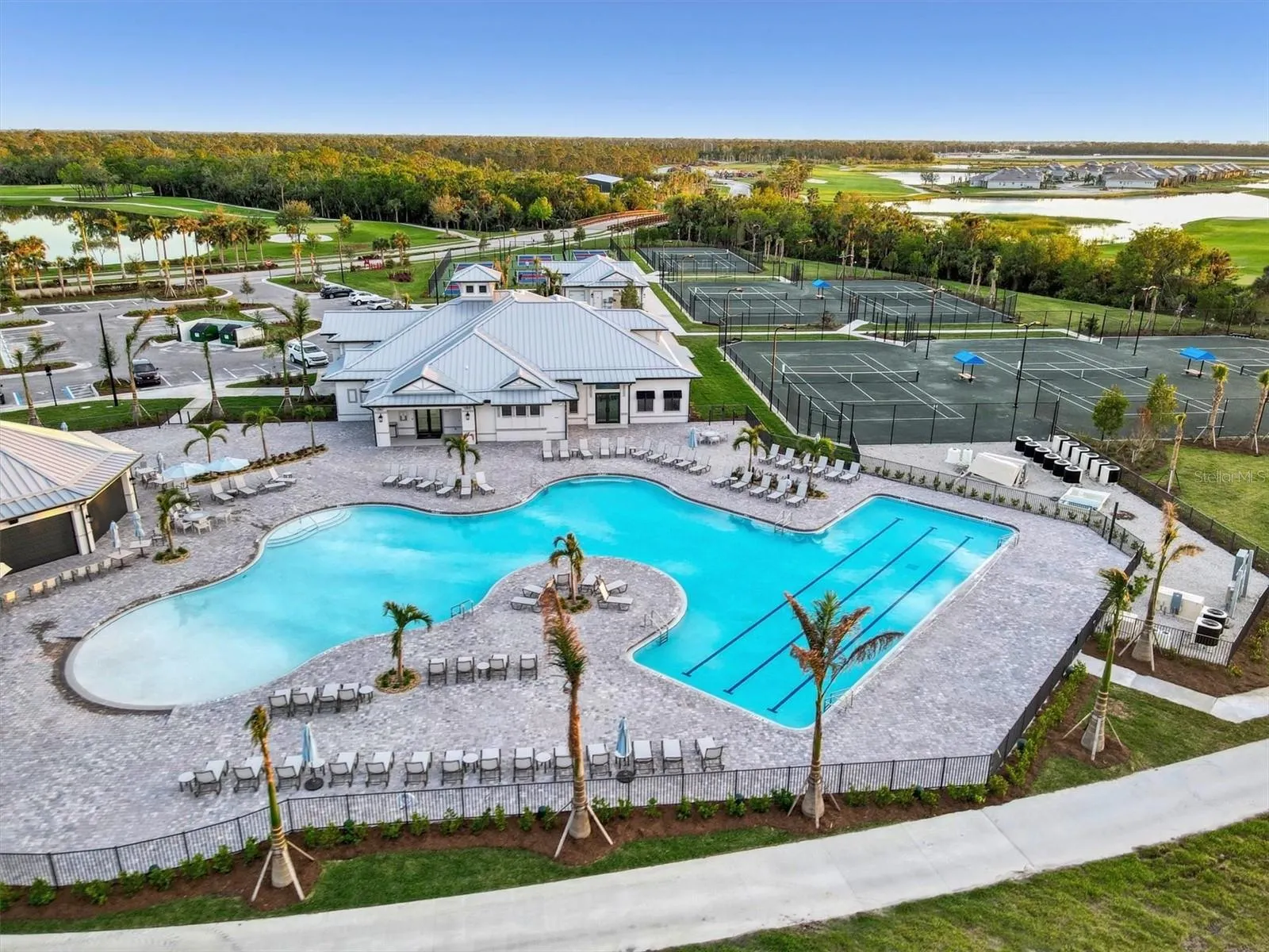 14184 HERITAGE LANDING BLVD #516, #516