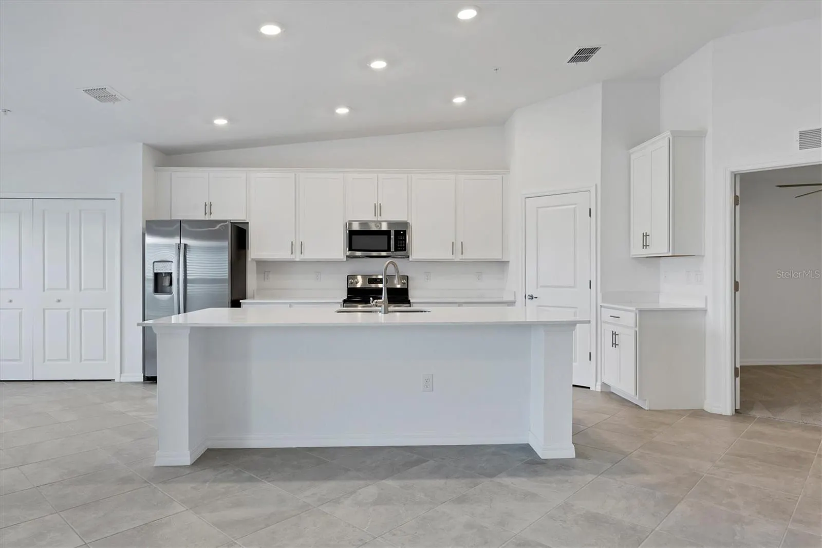 12470 WELLEN GOLF ST #203, #203