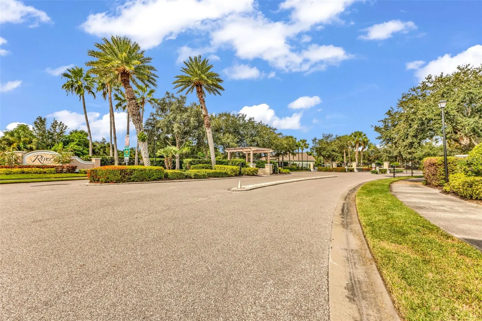 24136 RIVERFRONT DR
