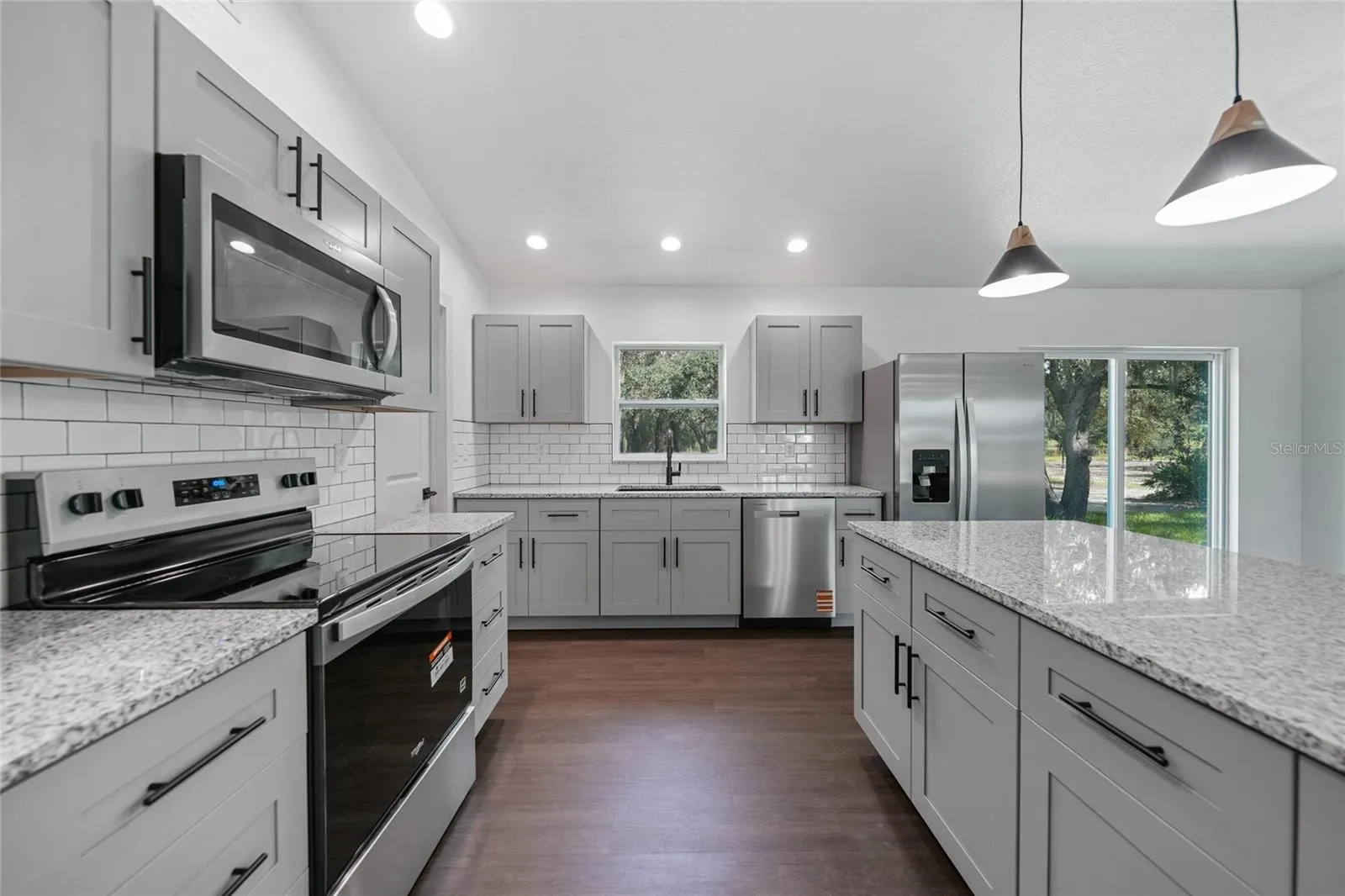8115 SW NANCY DR