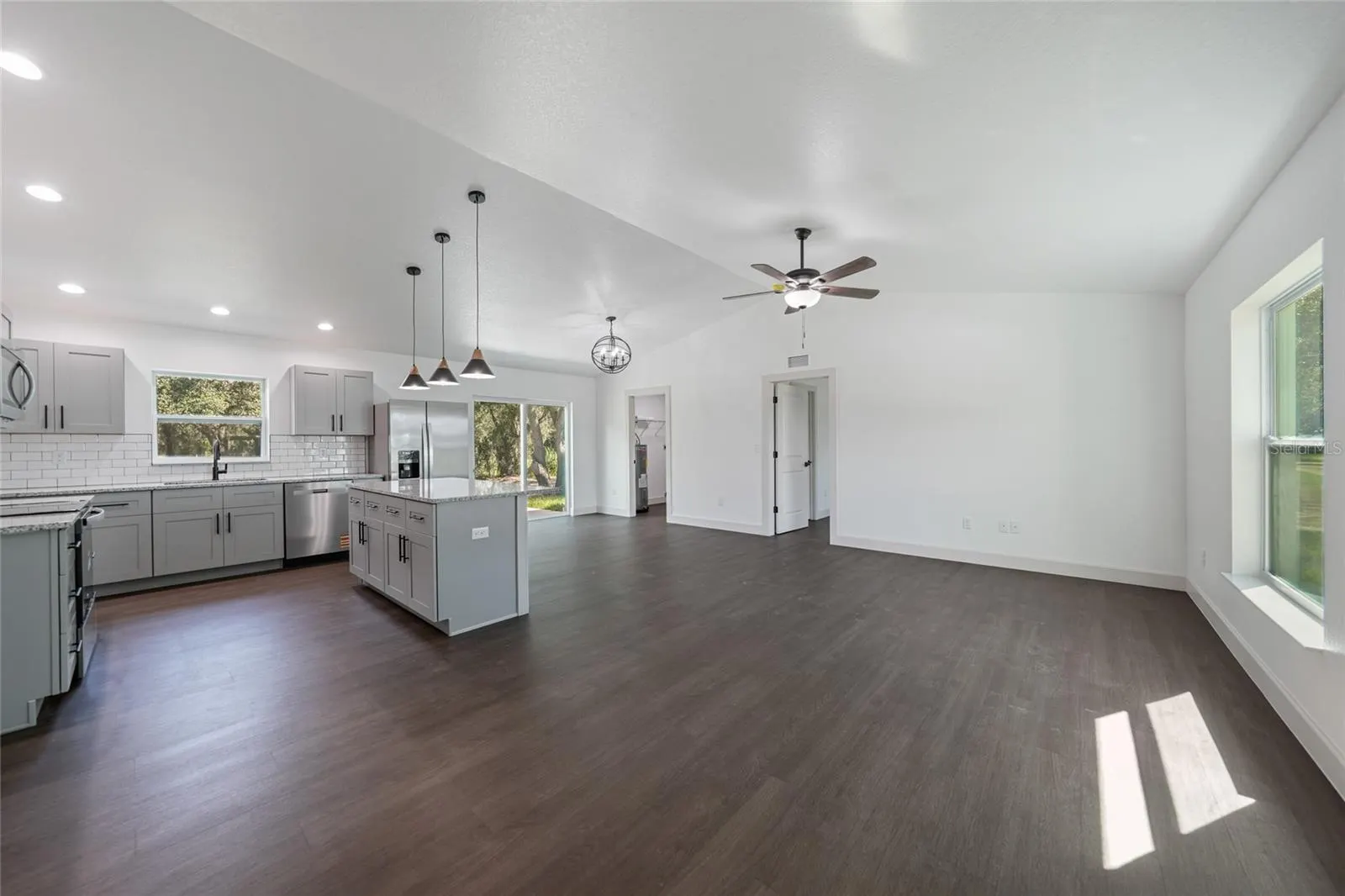 8115 SW NANCY DR