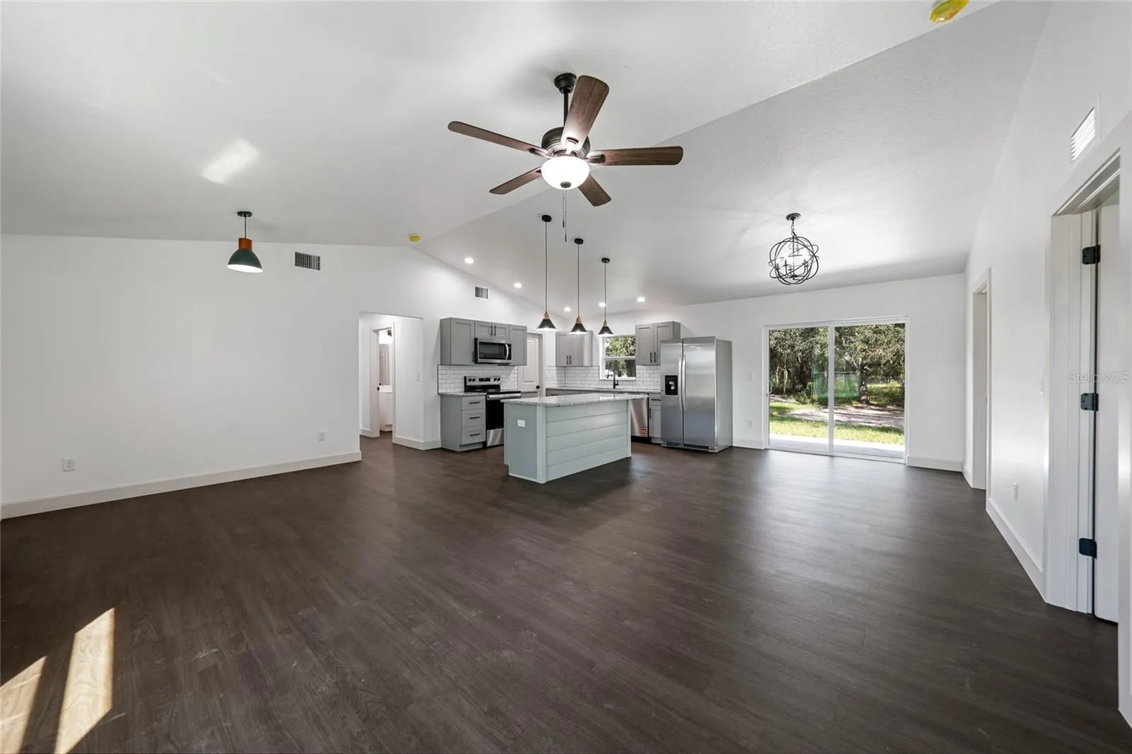 8115 SW NANCY DR