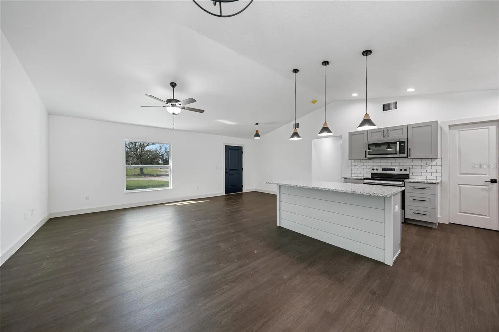 8115 SW NANCY DR
