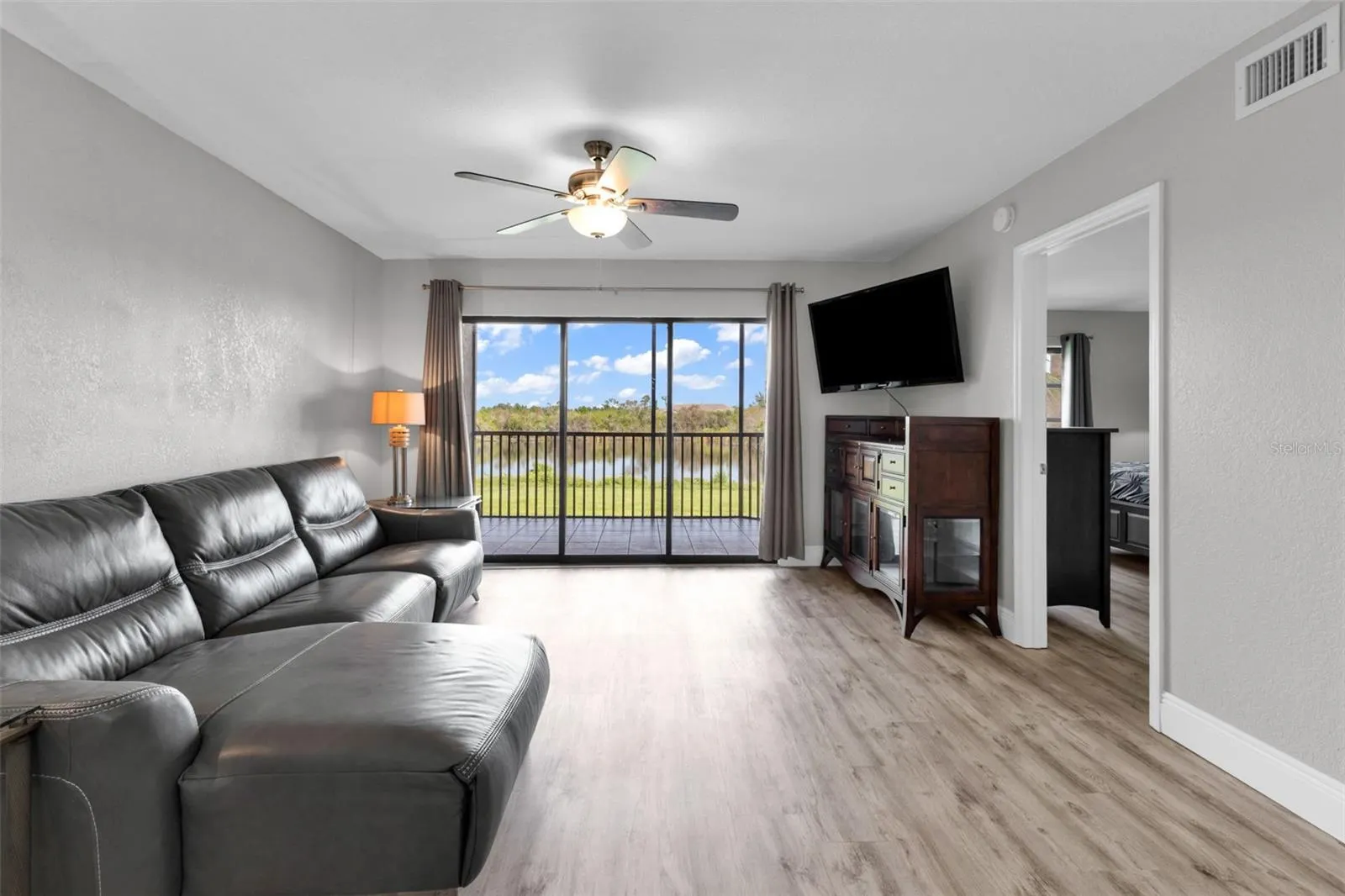 175 KINGS HWY #B3, #B3