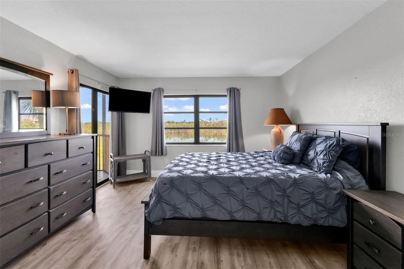175 KINGS HWY #B3, #B3