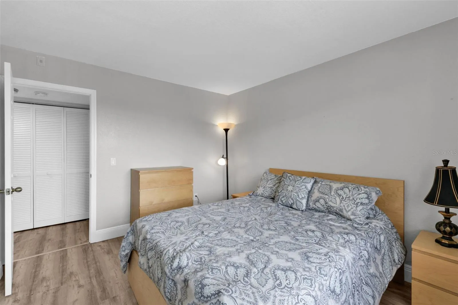 175 KINGS HWY #B3, #B3