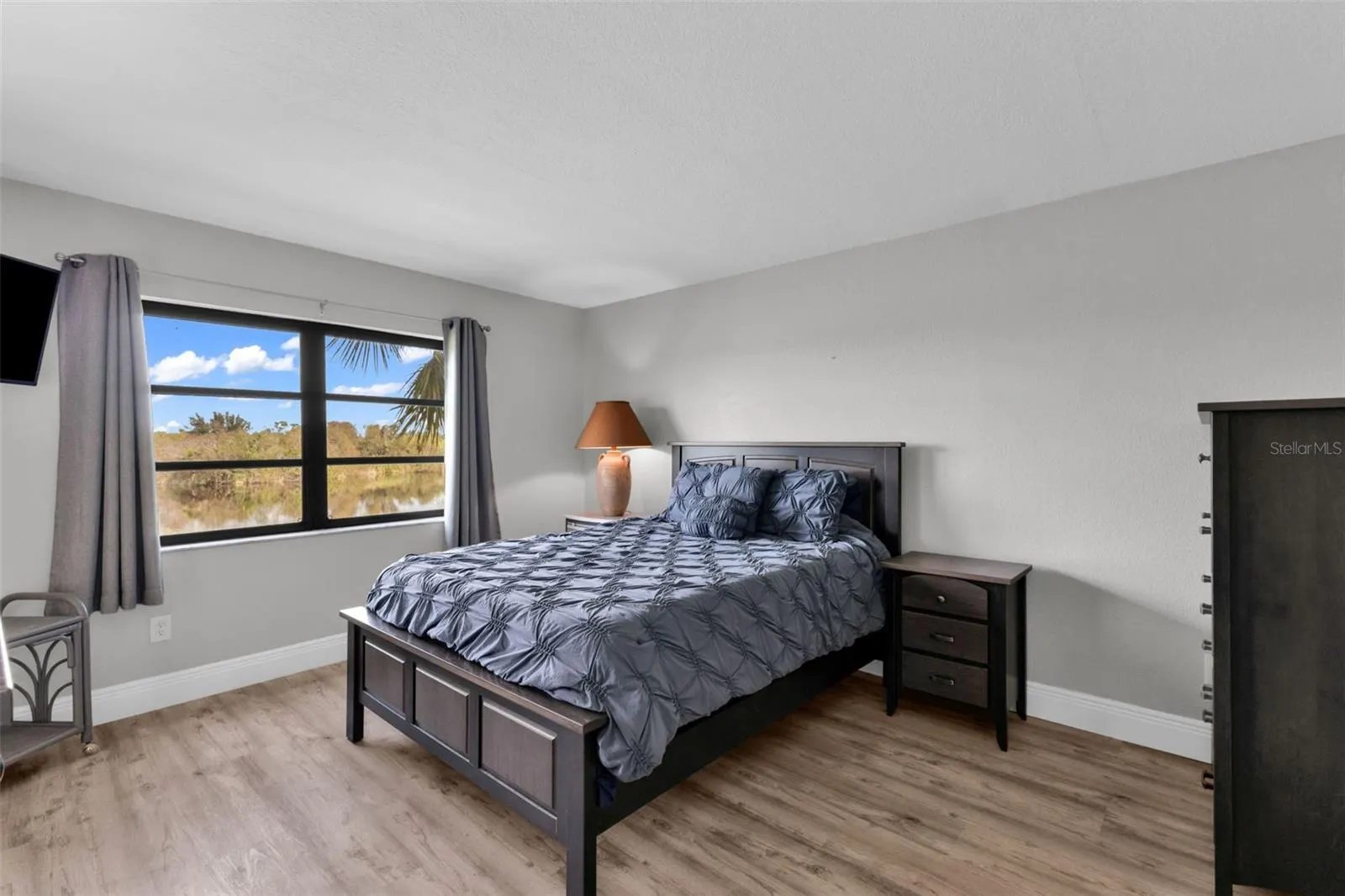 175 KINGS HWY #B3, #B3