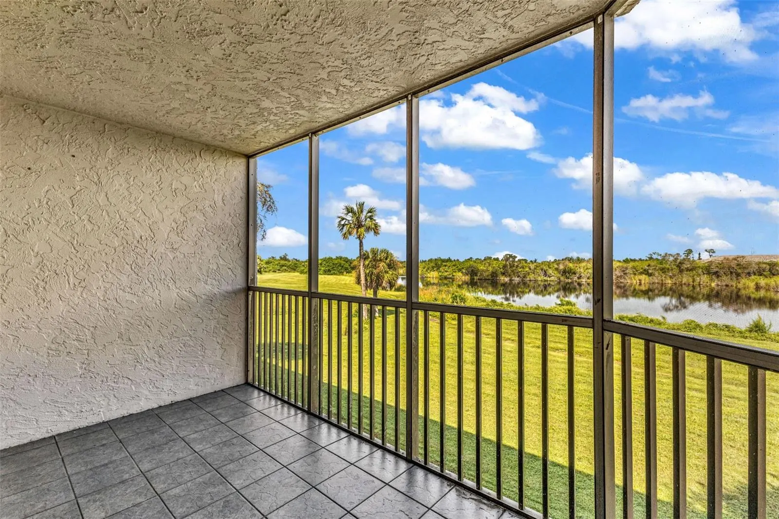 175 KINGS HWY #B3, #B3