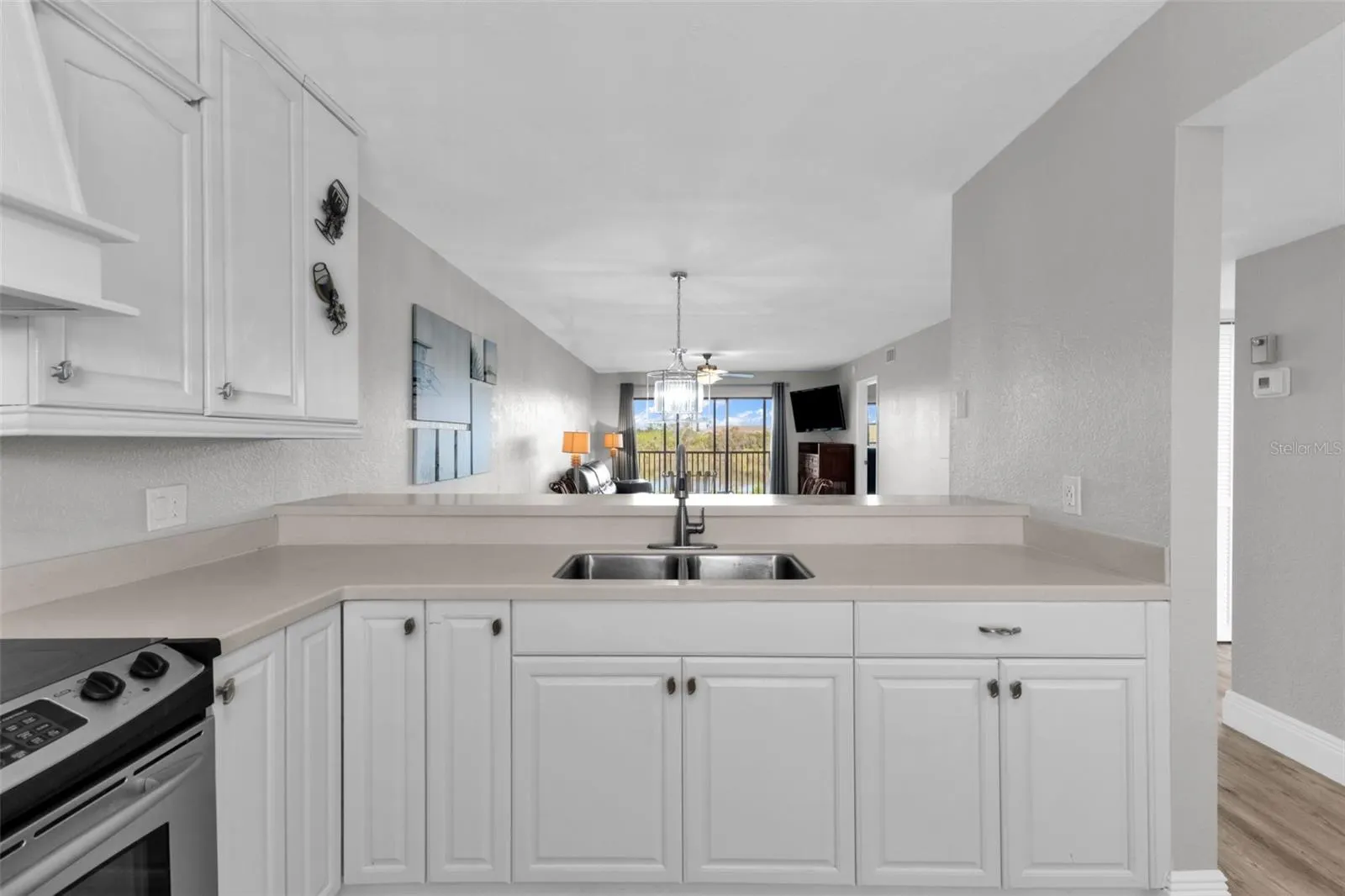 175 KINGS HWY #B3, #B3