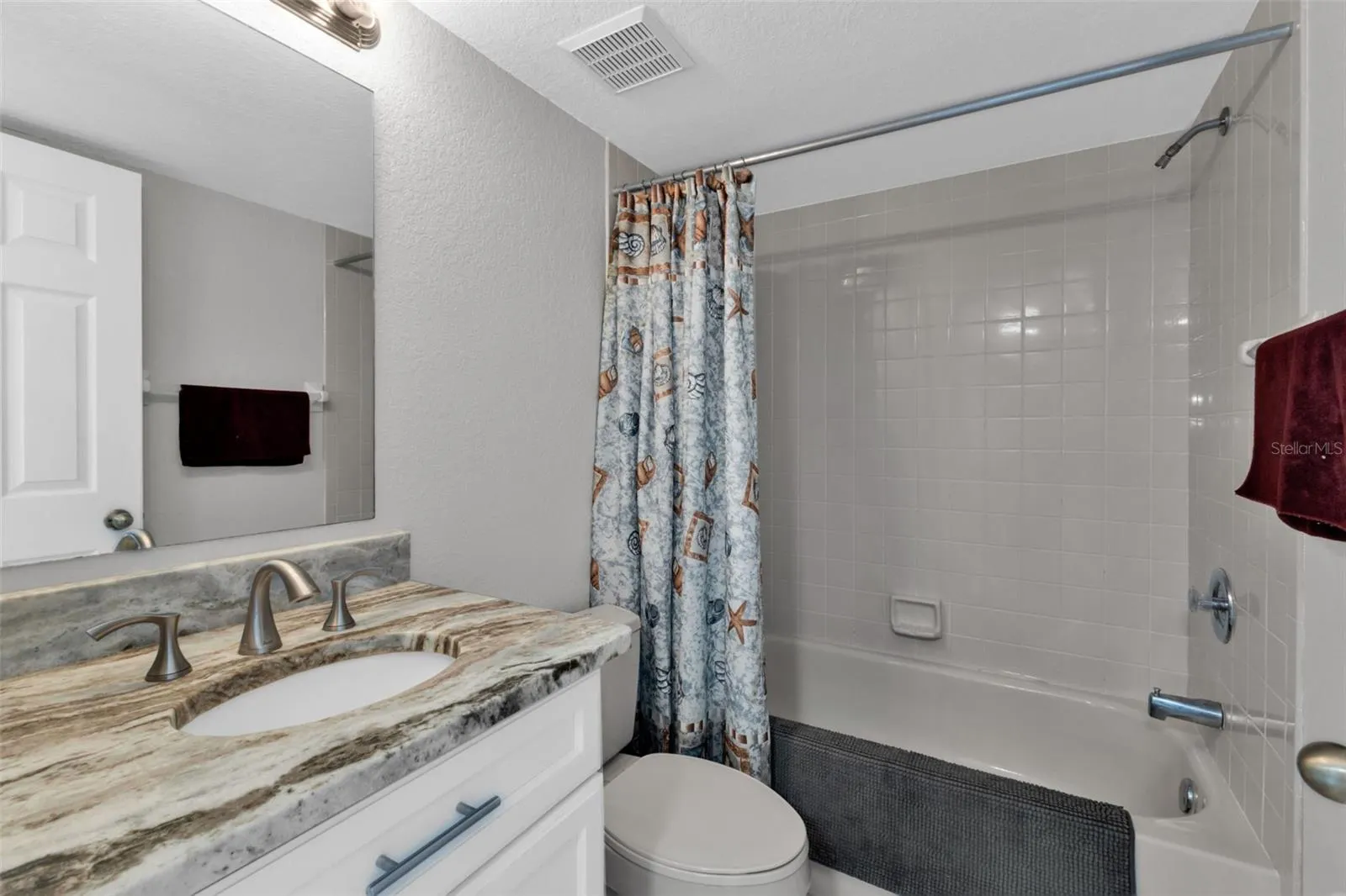 175 KINGS HWY #B3, #B3