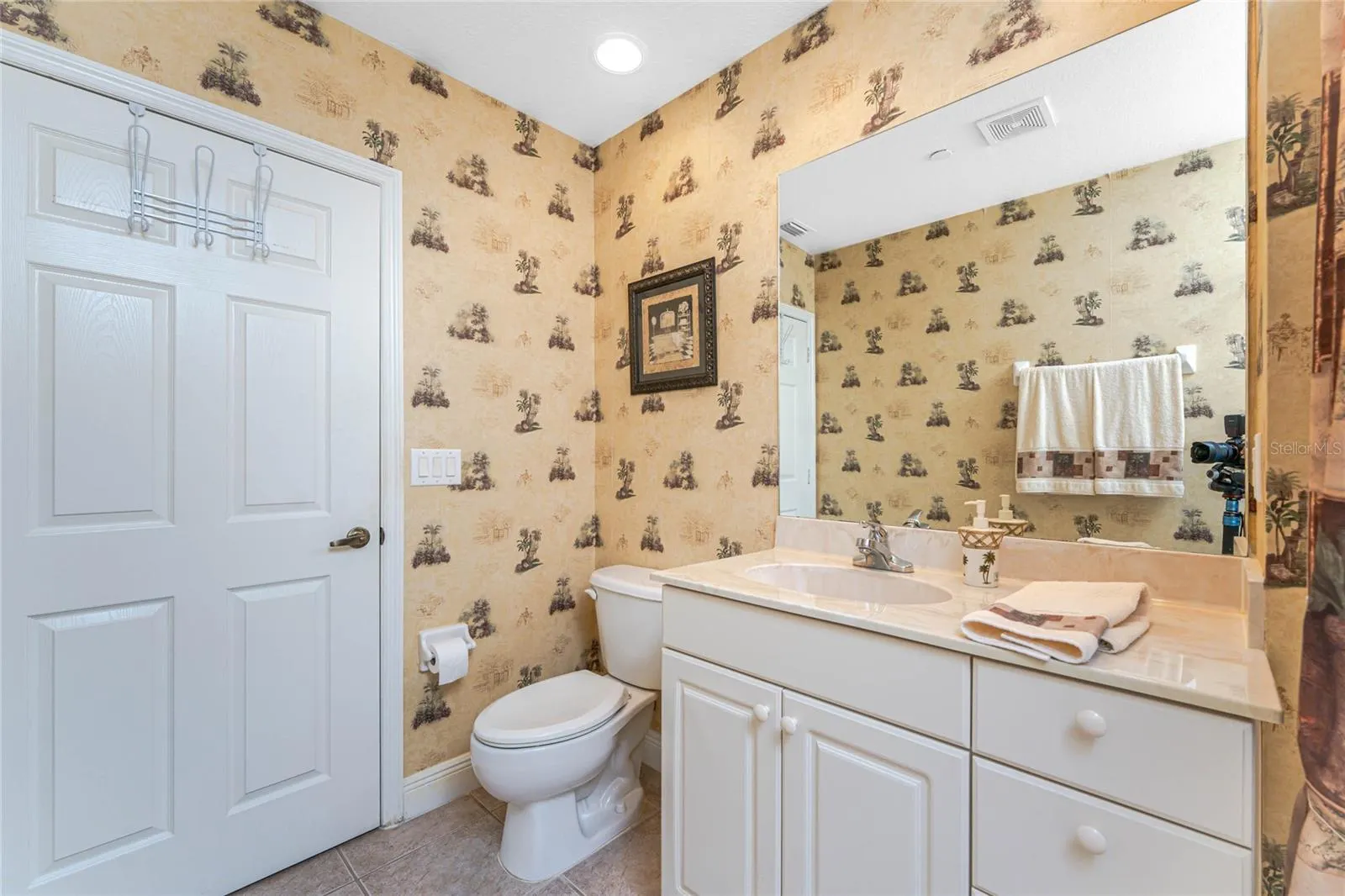 24351 BALTIC AVE #203, #203