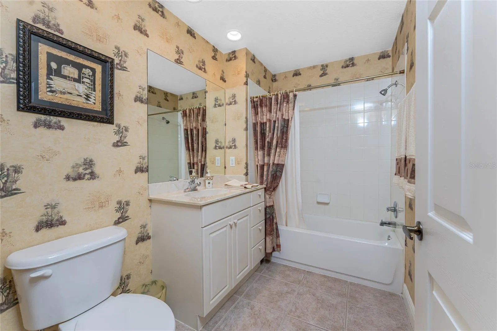 24351 BALTIC AVE #203, #203