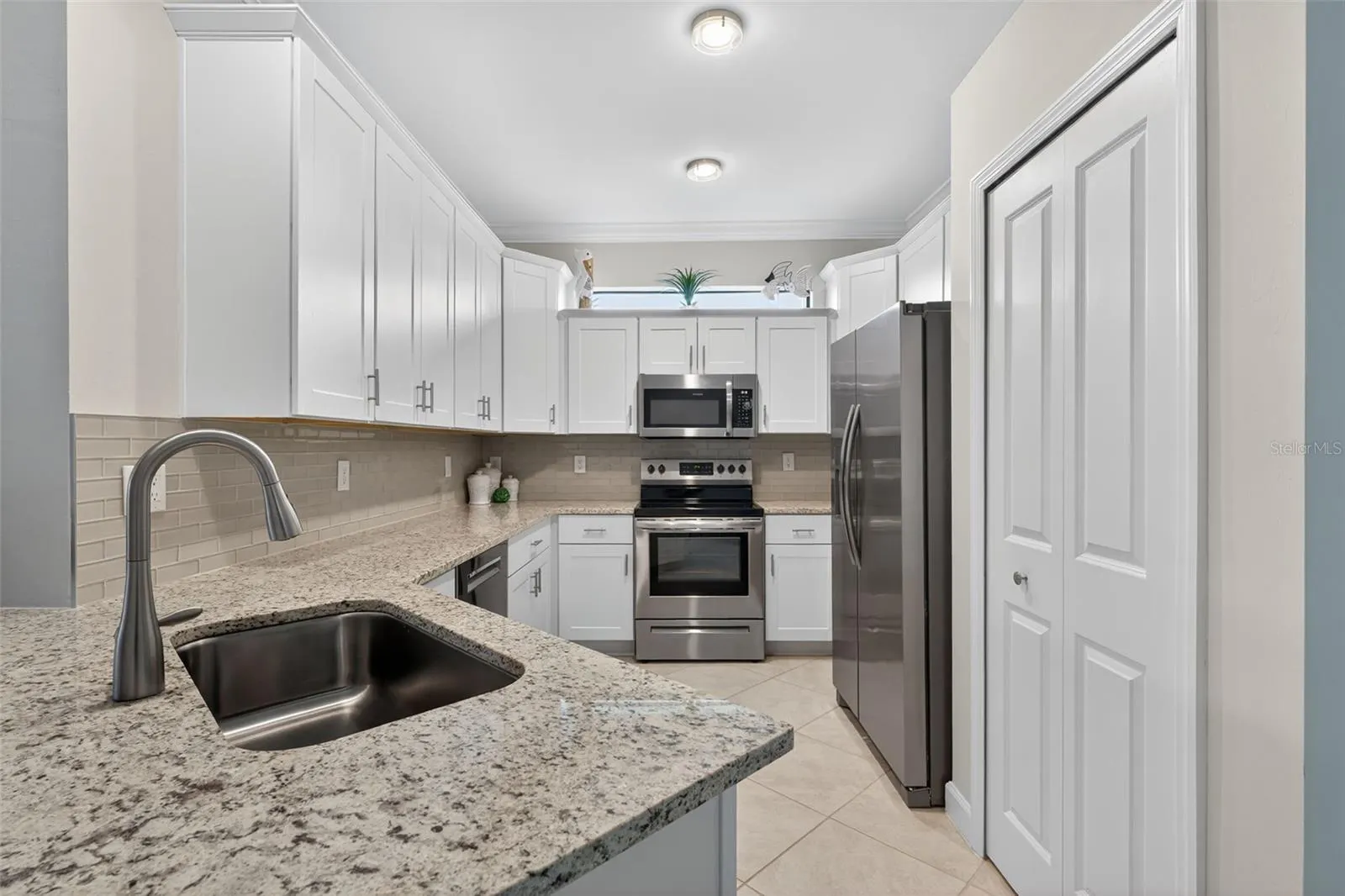 2001 MACKEREL ST