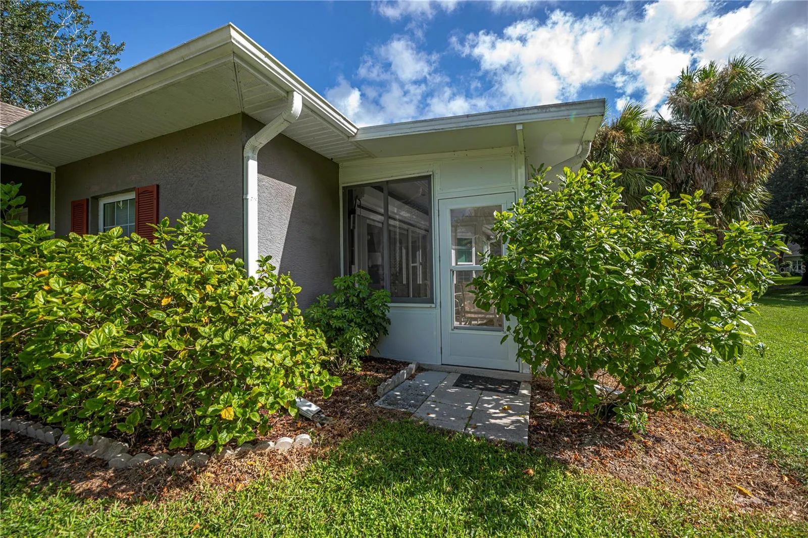 1256 GREEN OAK TRL