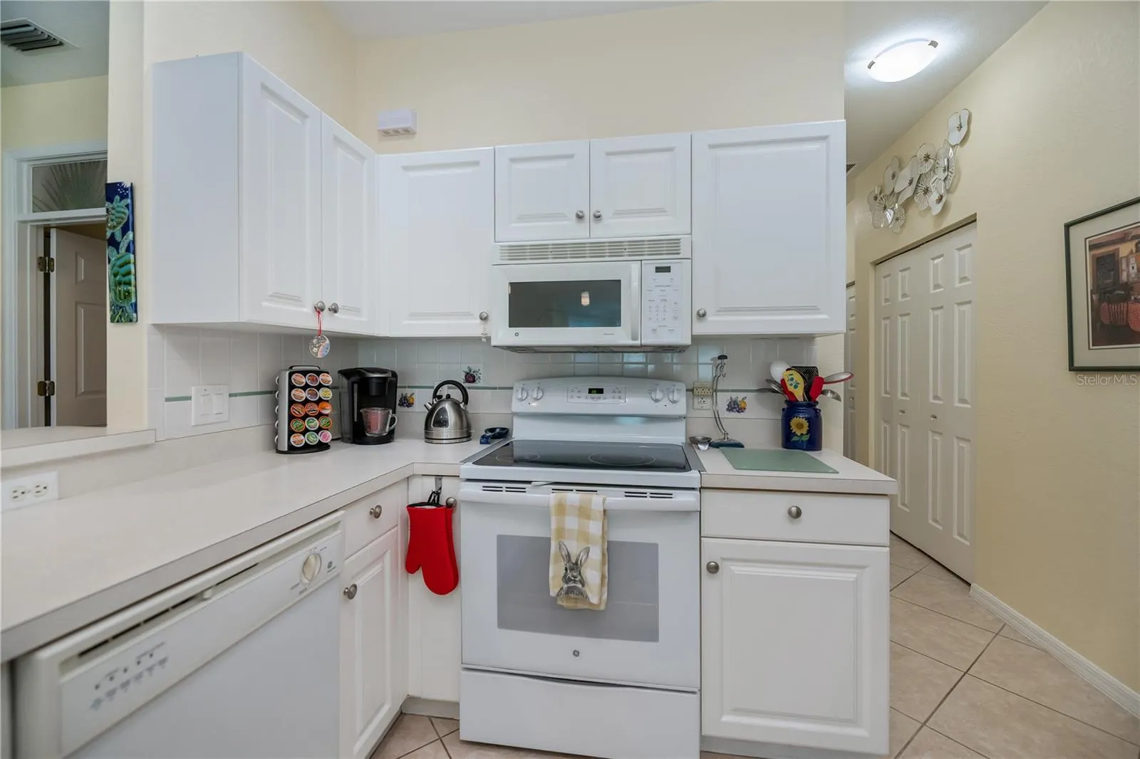 1256 GREEN OAK TRL